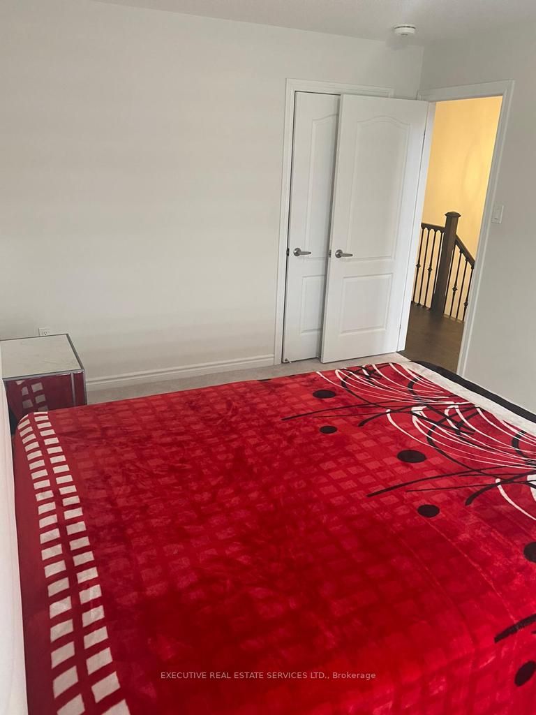 36 Faders Dr, #Upper