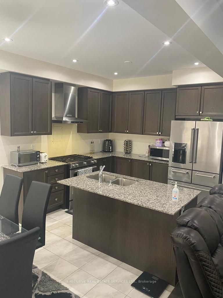 36 Faders Dr, #Upper