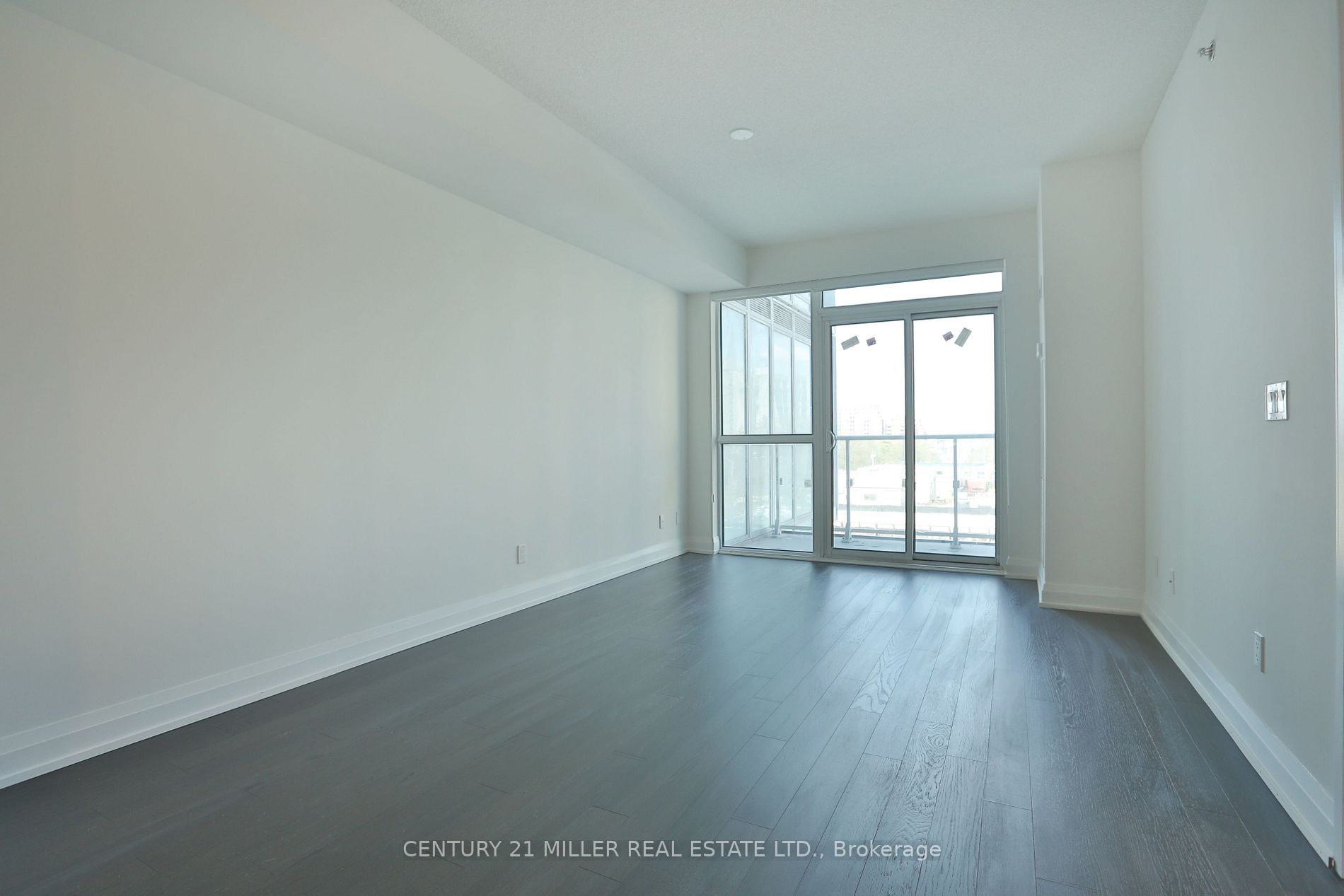 65 Speers Road, #404
