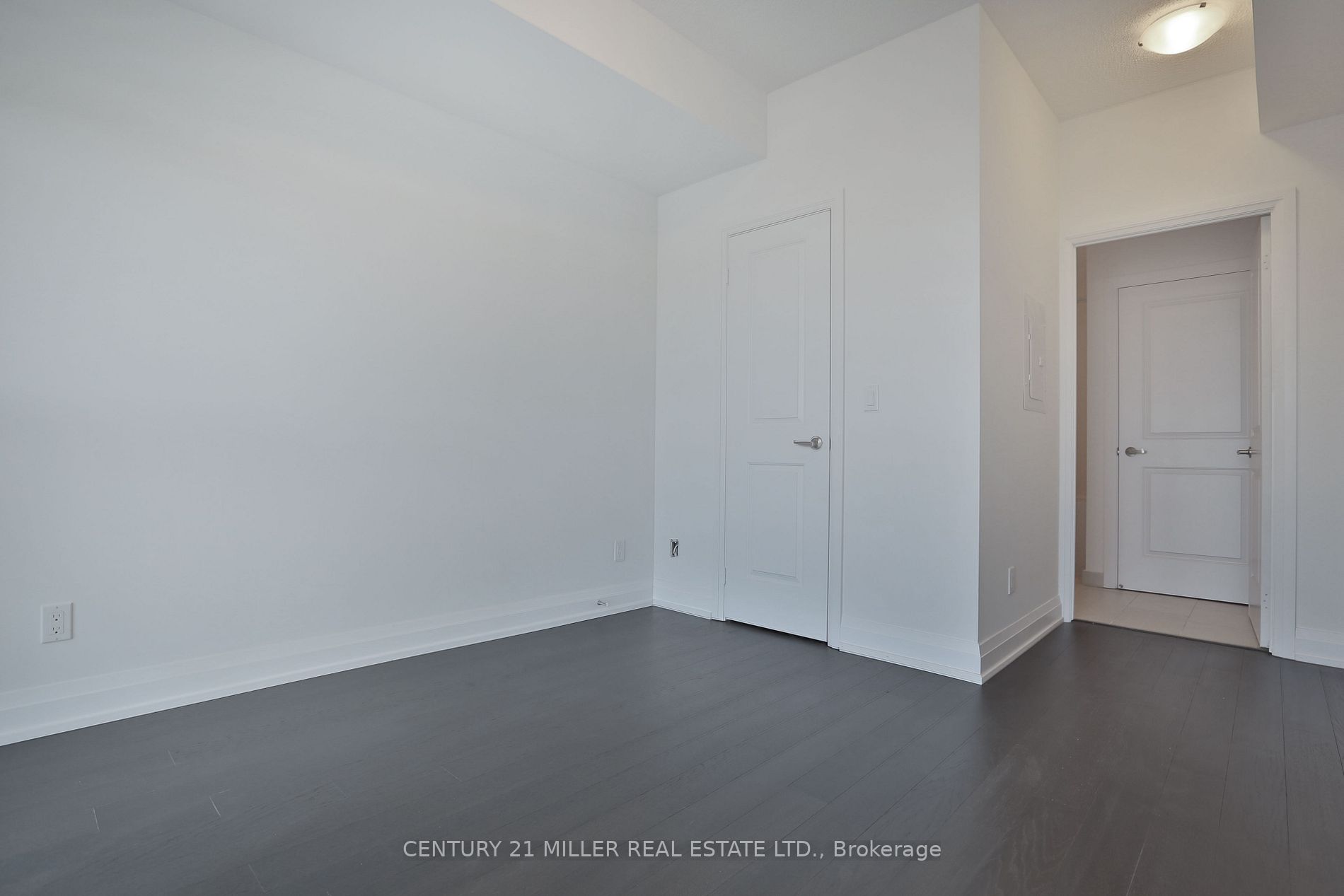 65 Speers Road, #404