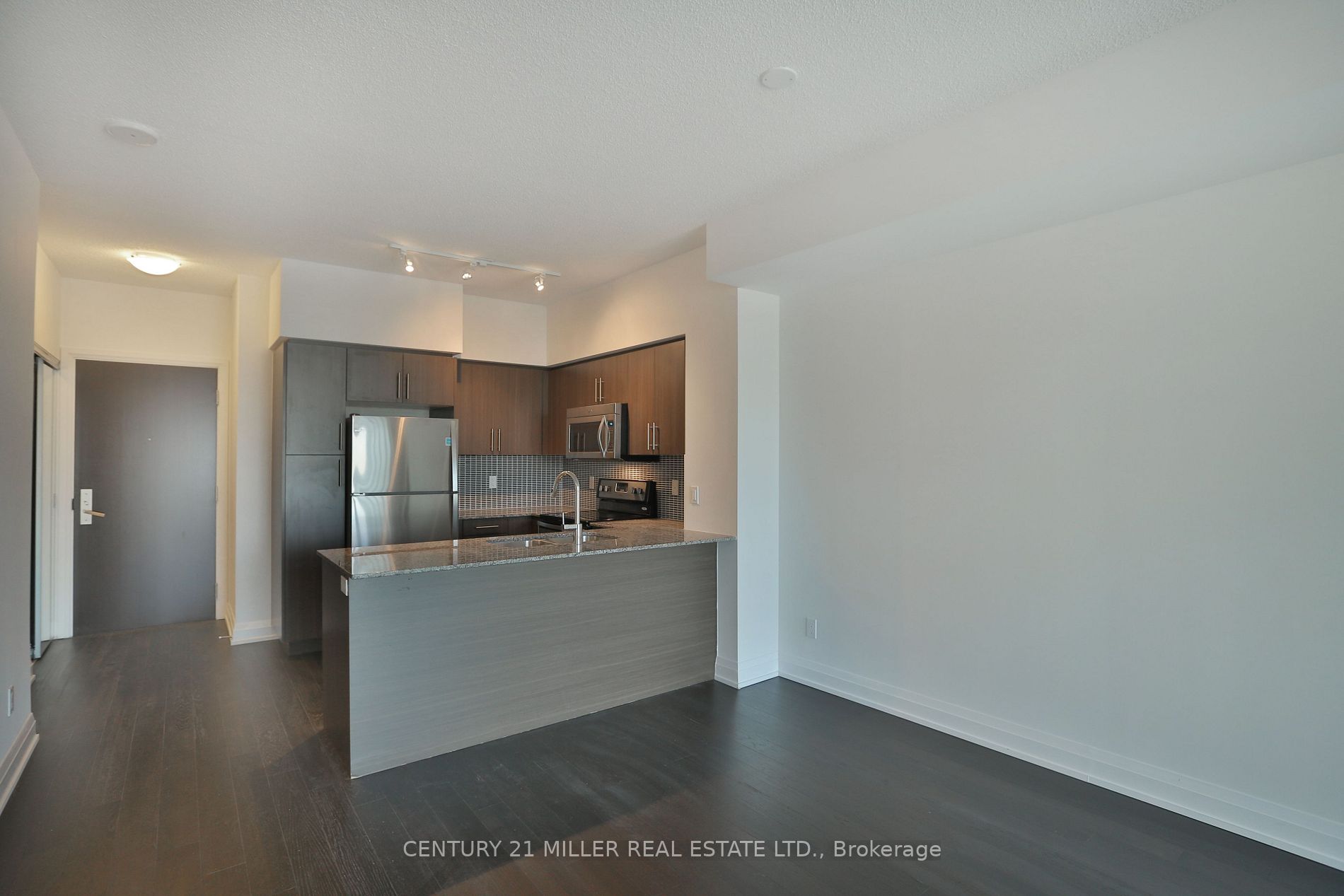 65 Speers Road, #404