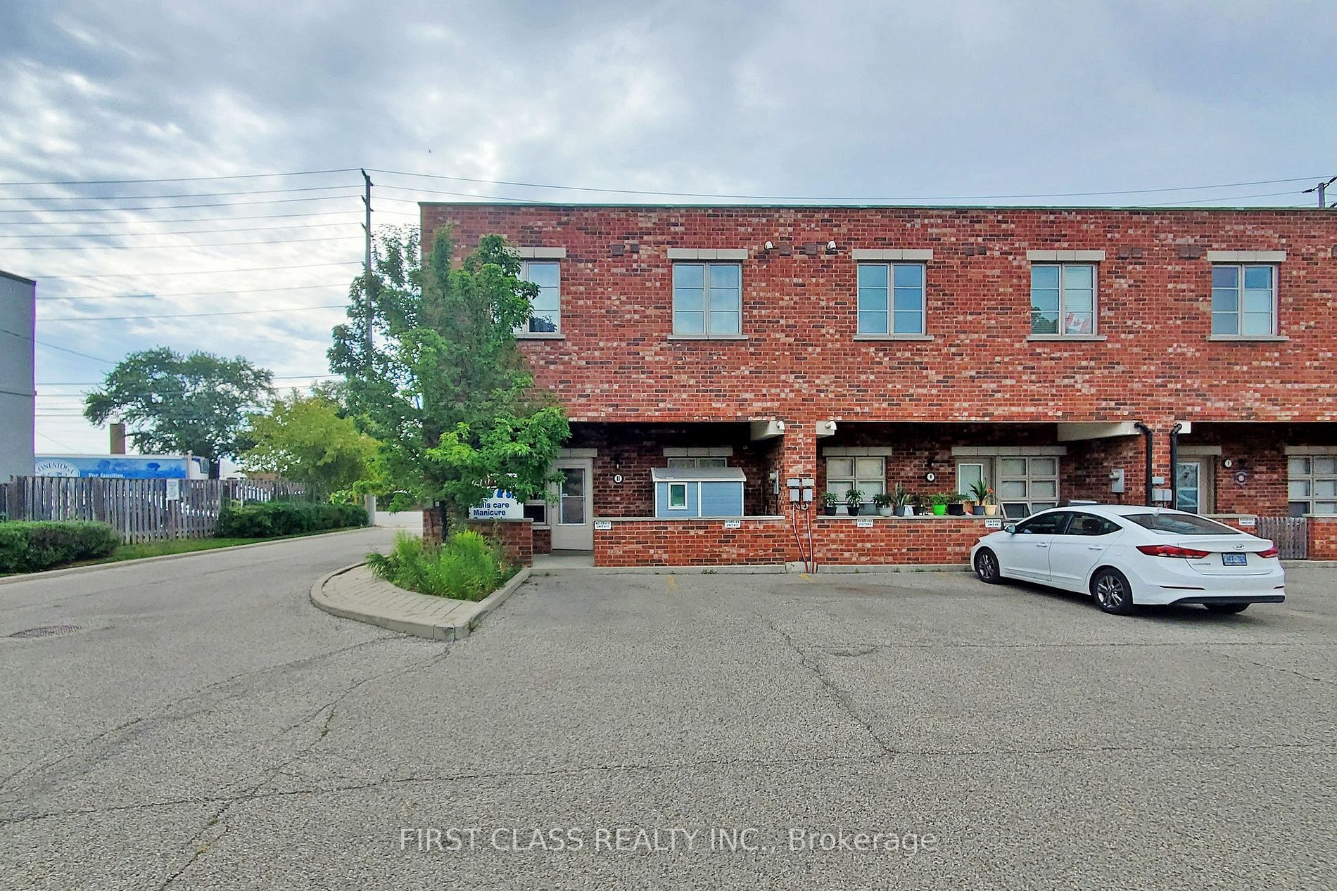 885 Lakeshore Rd E, #11