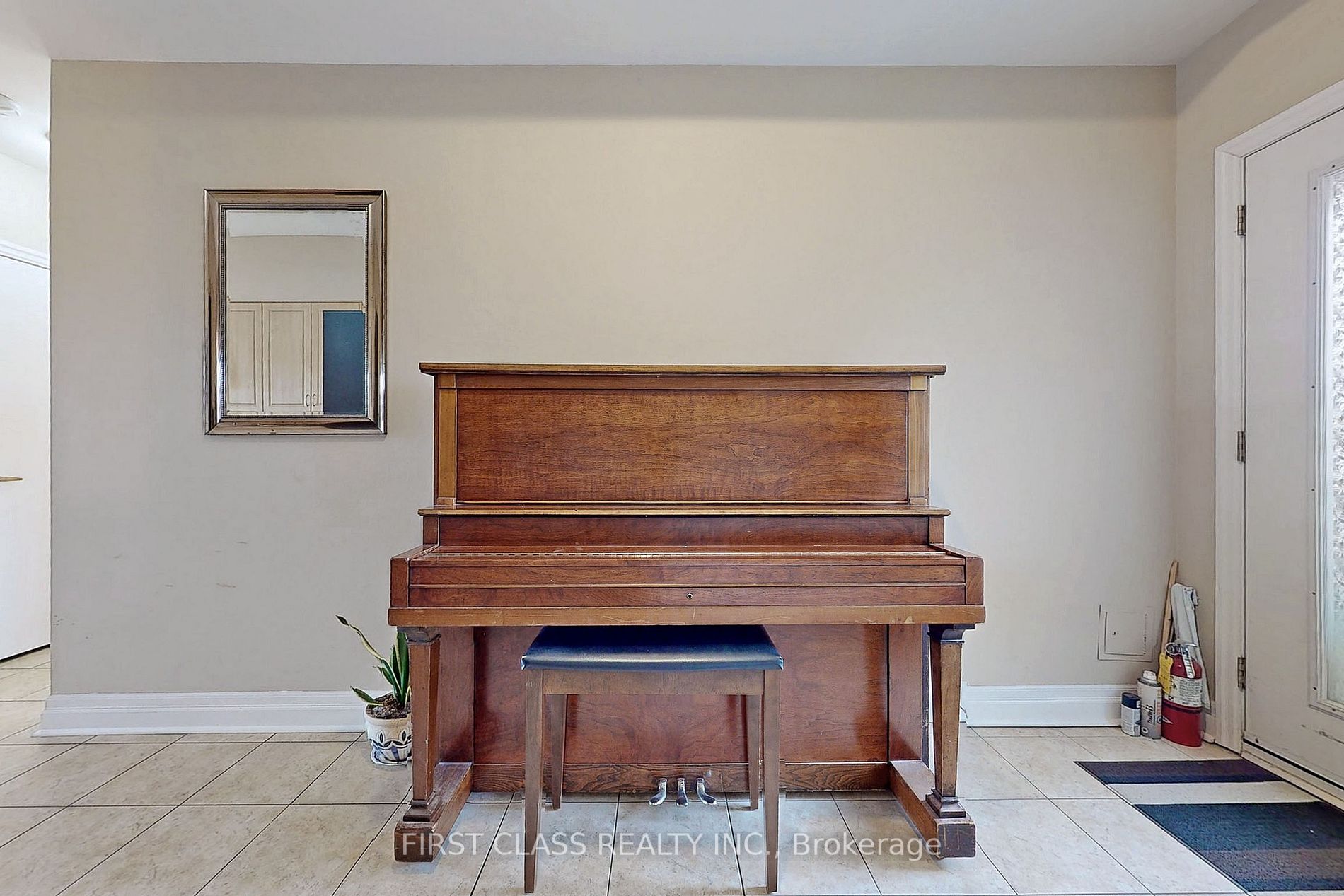 885 Lakeshore Rd E, #11