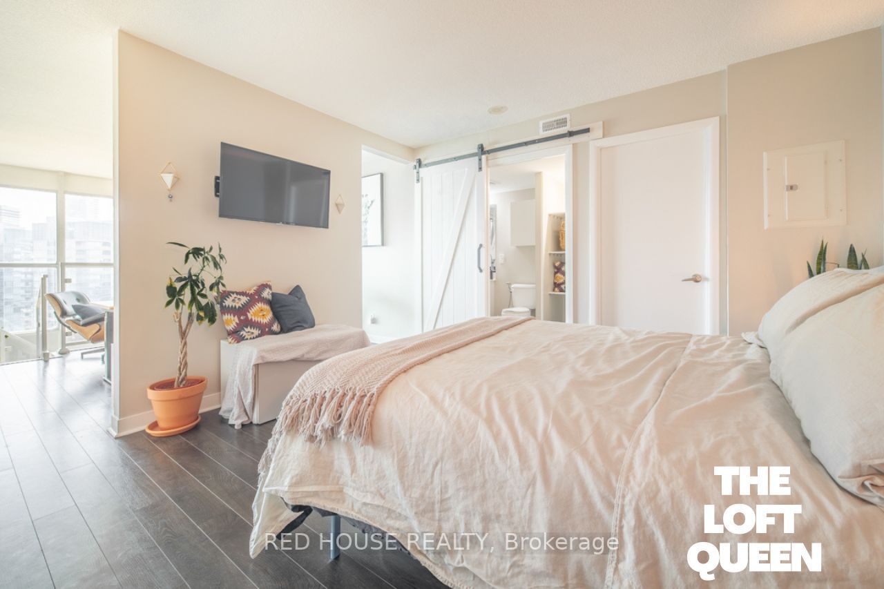 155 Legion Rd N, #2503