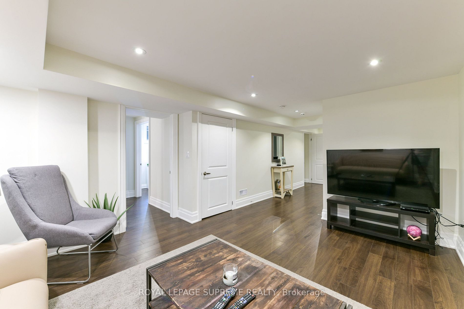 1193 Tisdale St