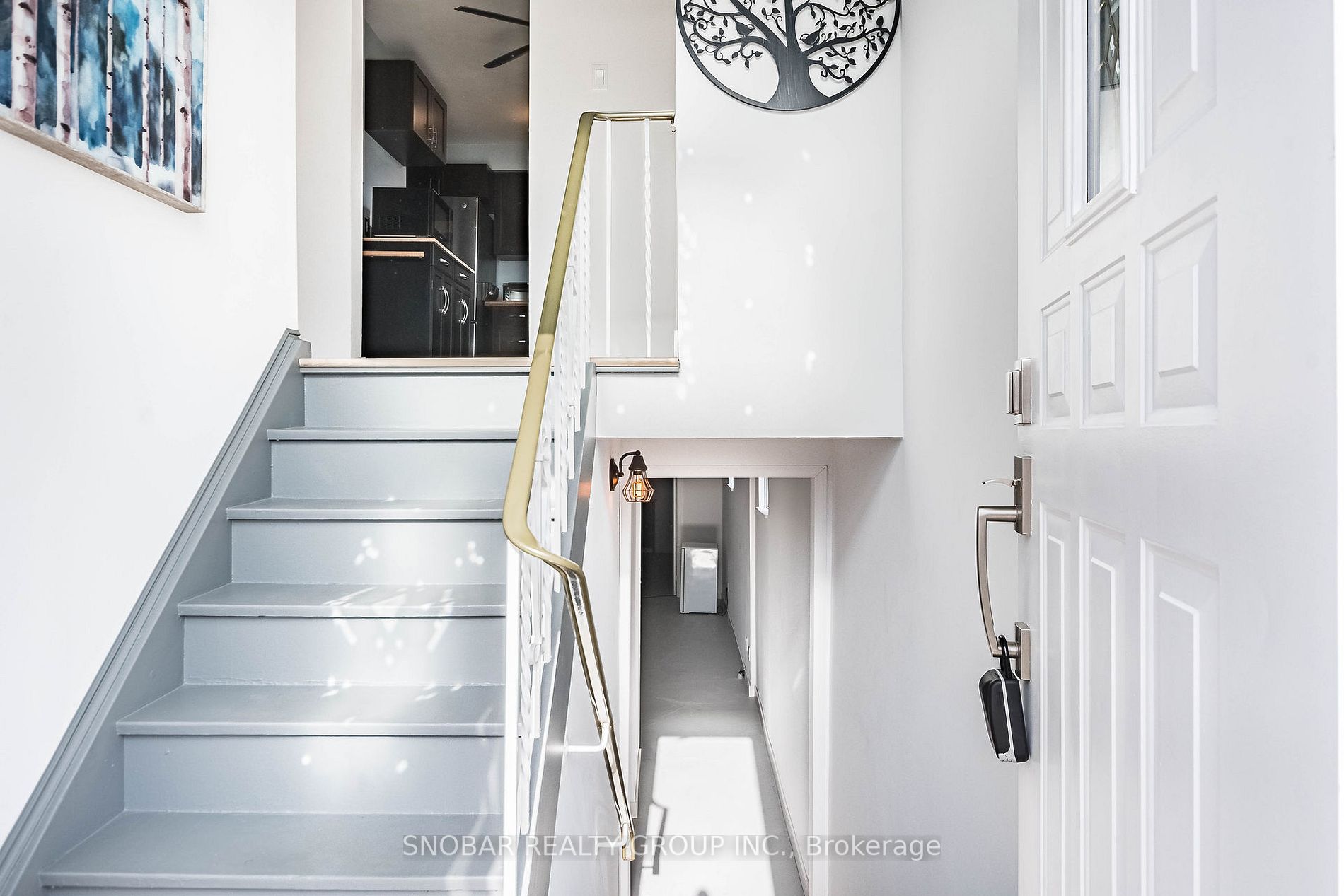 830 Eaglemount Cres