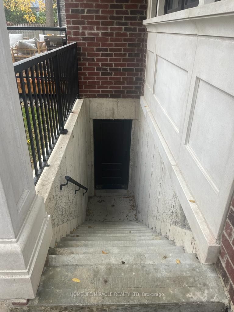 42 Harold St, ##2