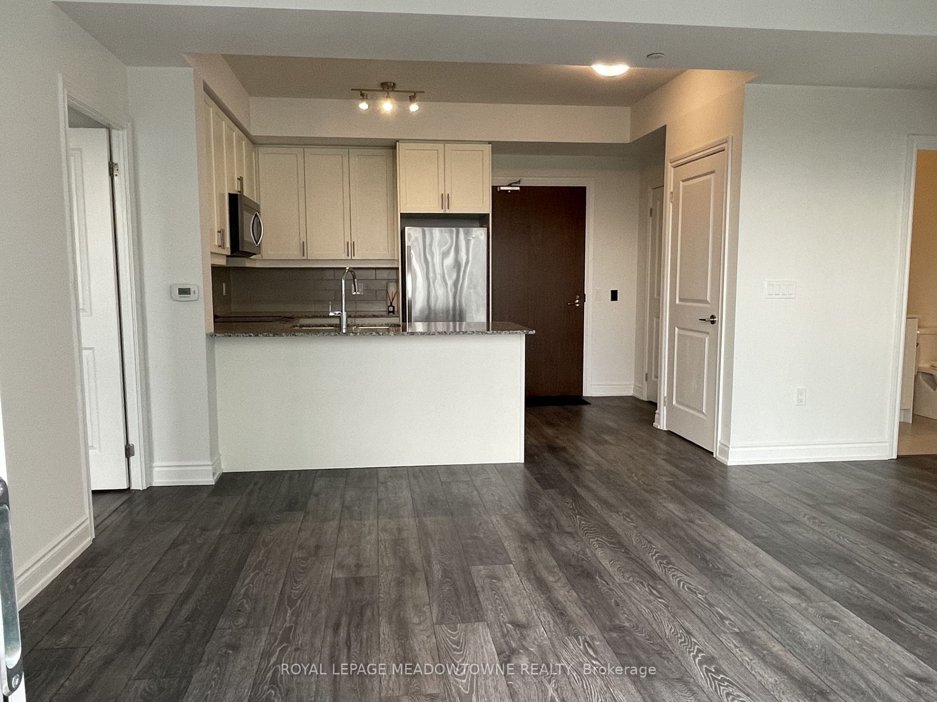 1050 Main Street E, #603
