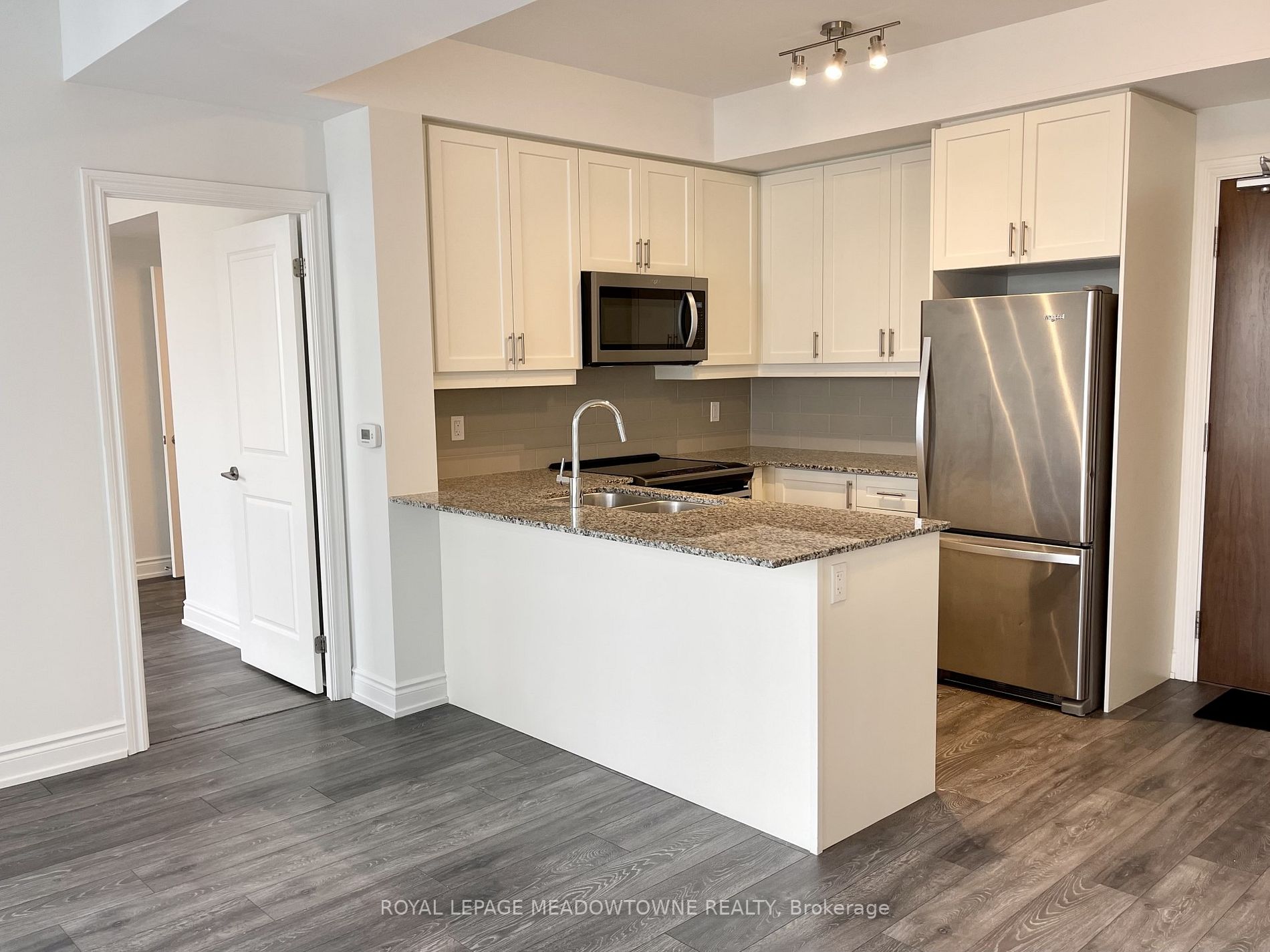 1050 Main Street E, #603