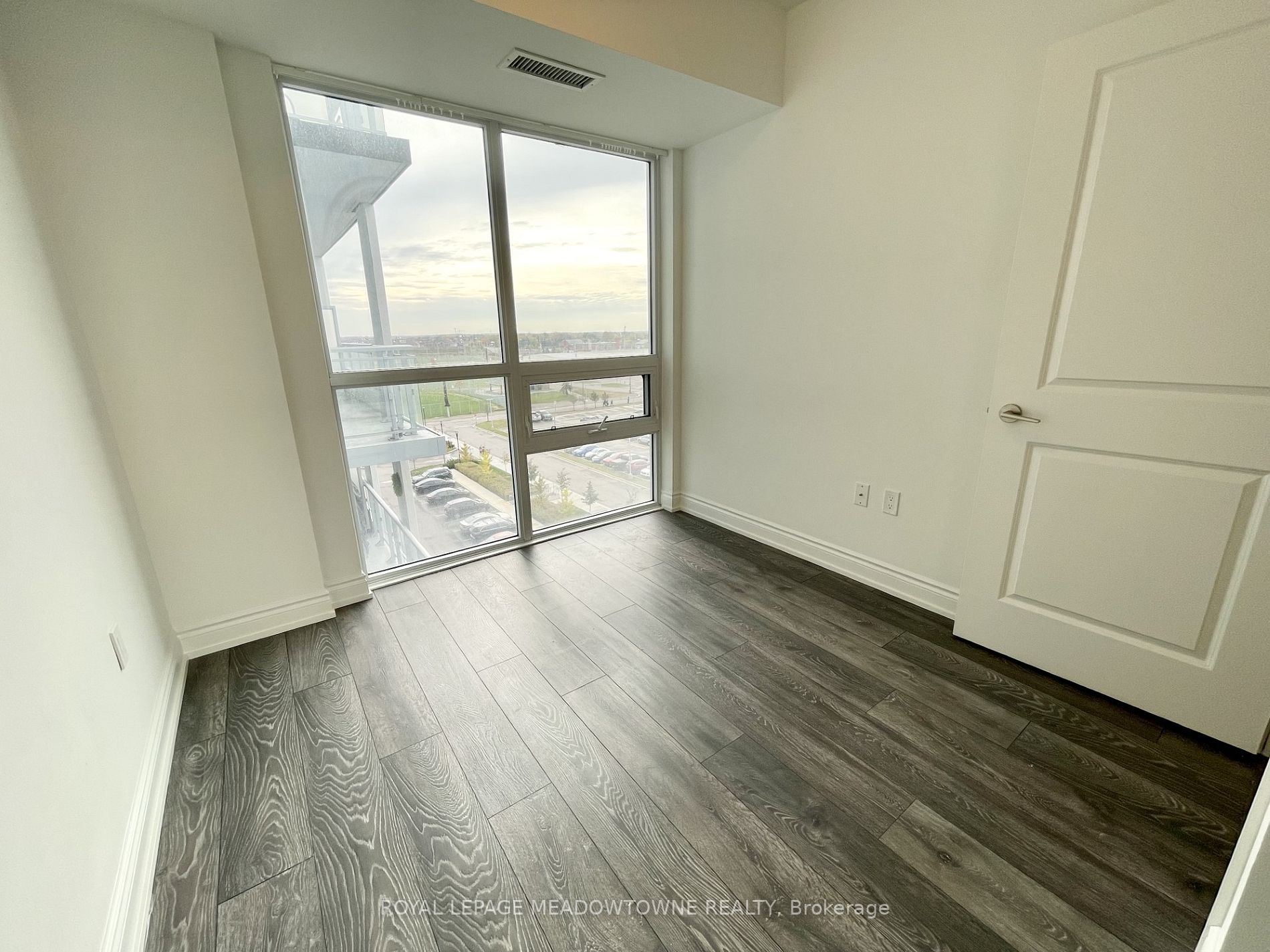 1050 Main Street E, #603