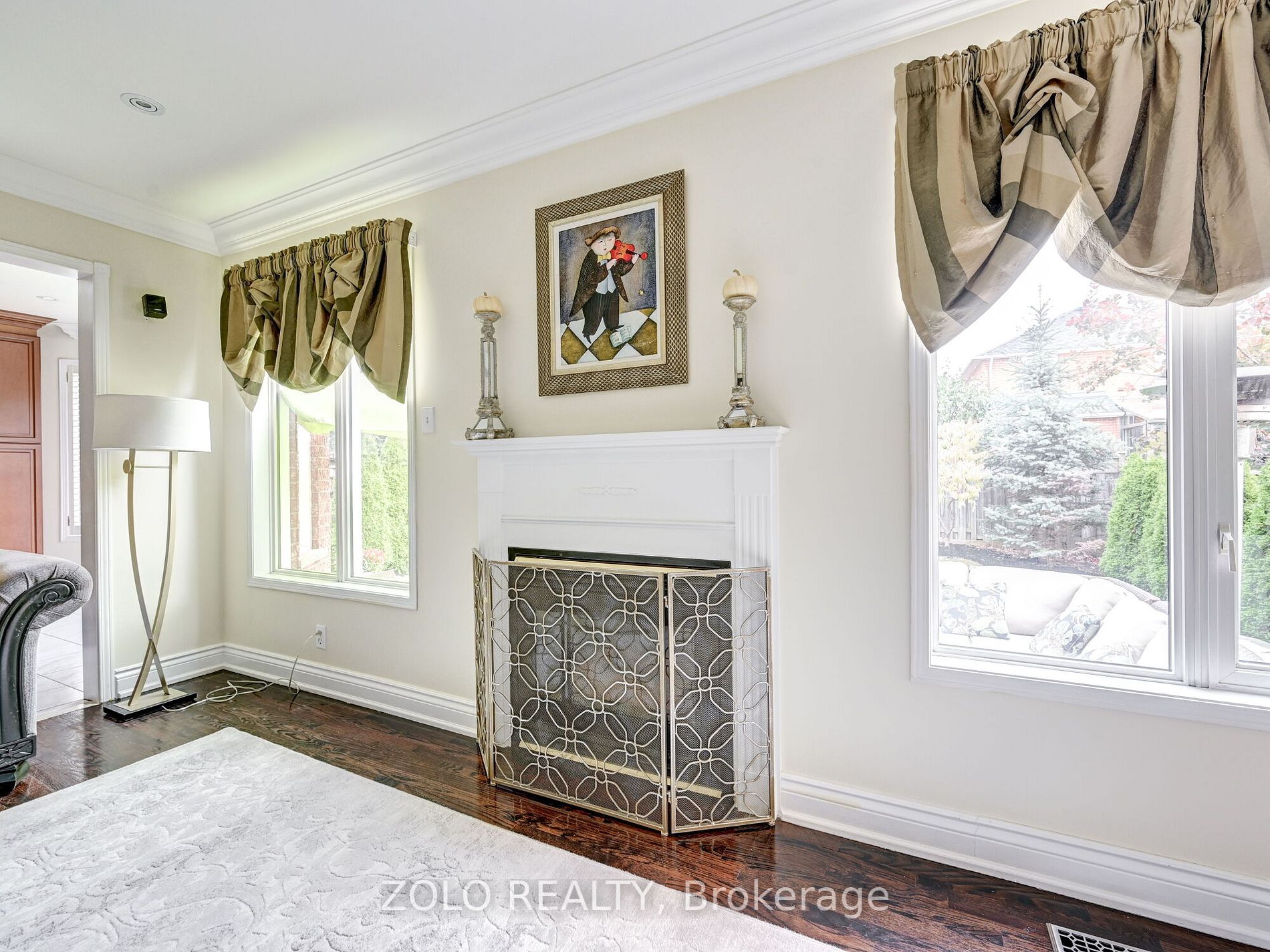 2375 East Gate Cres