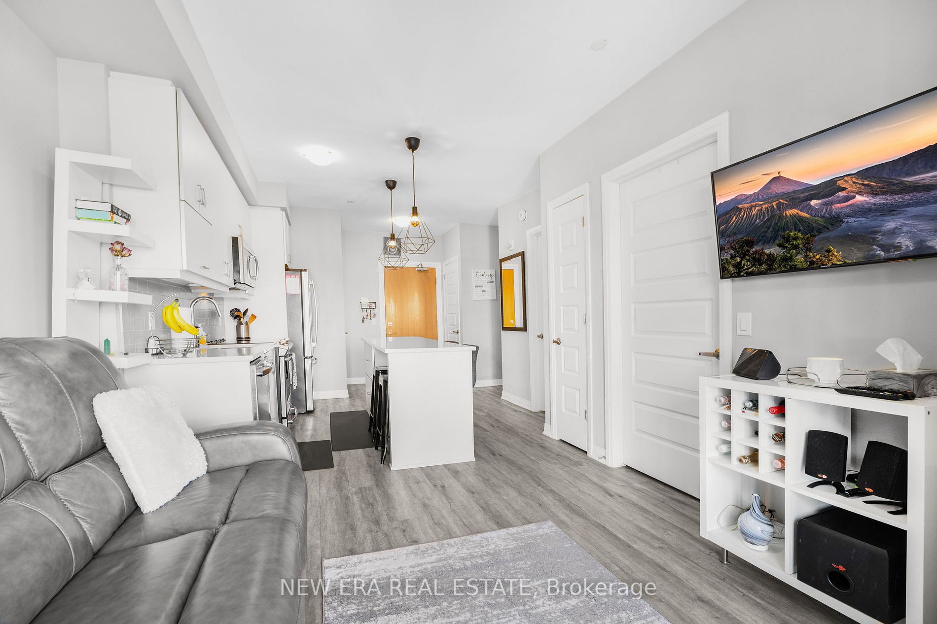 128 Grovewood Common, #408