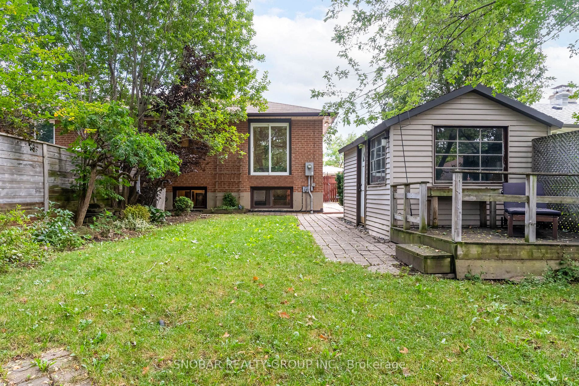 3424 Ellengale Dr