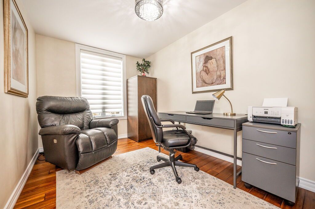 34 Queens Dr