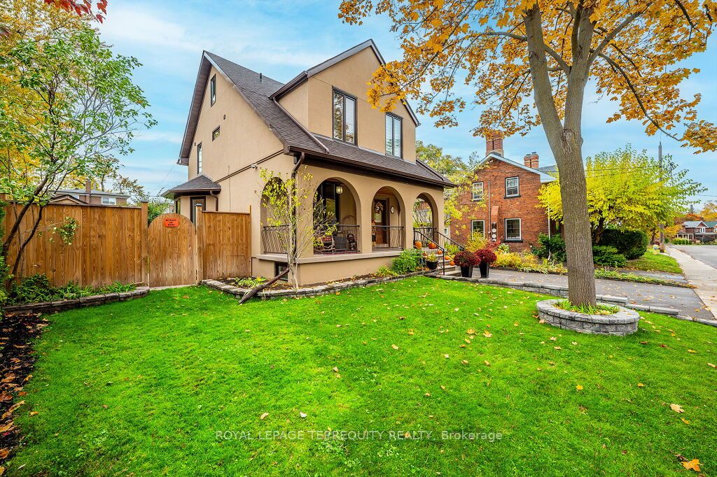 34 Queens Dr