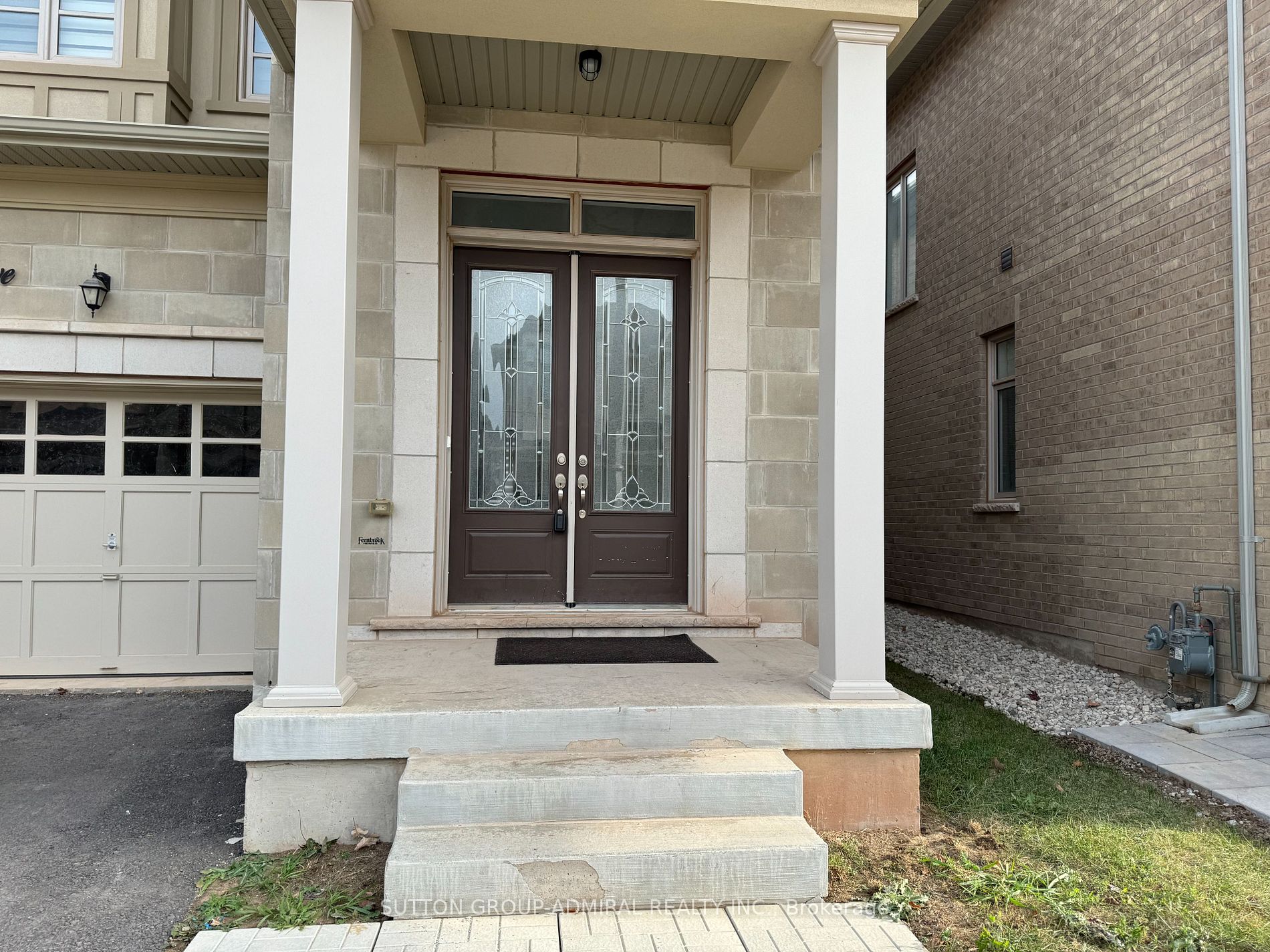 34 Carnegie Dr