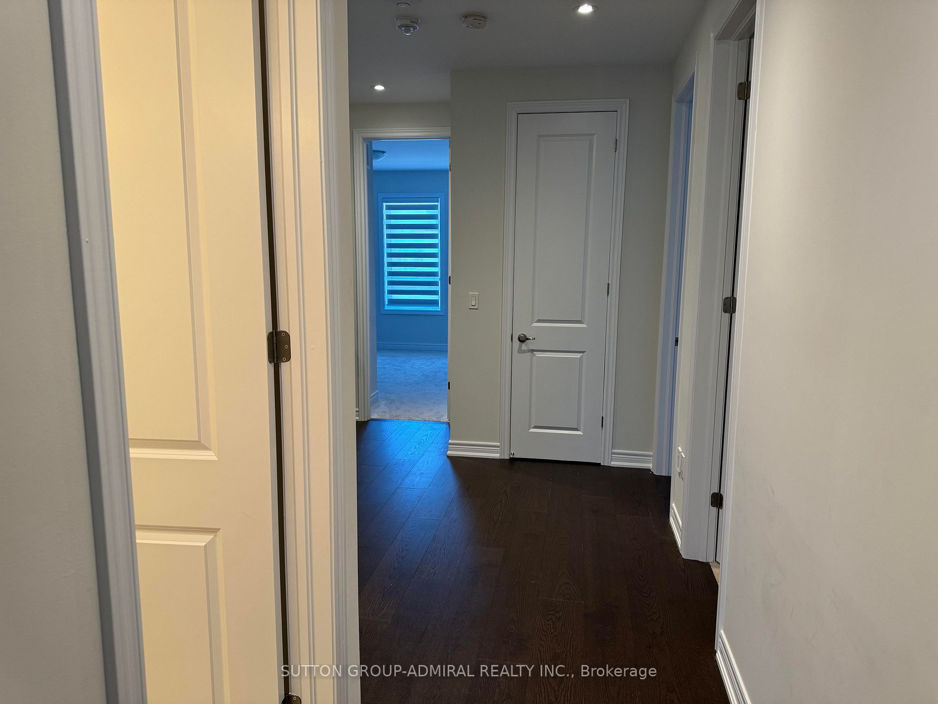 34 Carnegie Dr