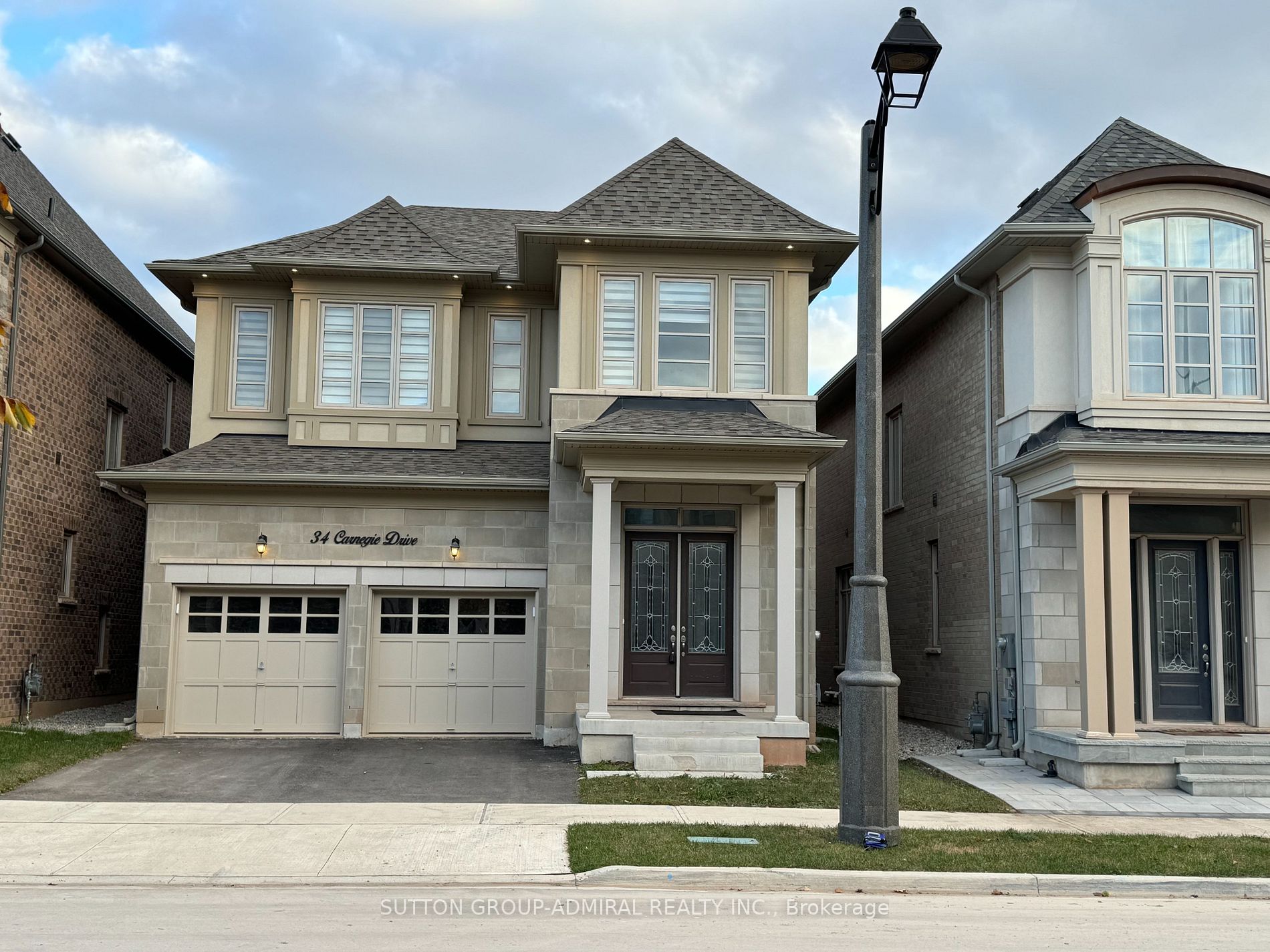 34 Carnegie Dr