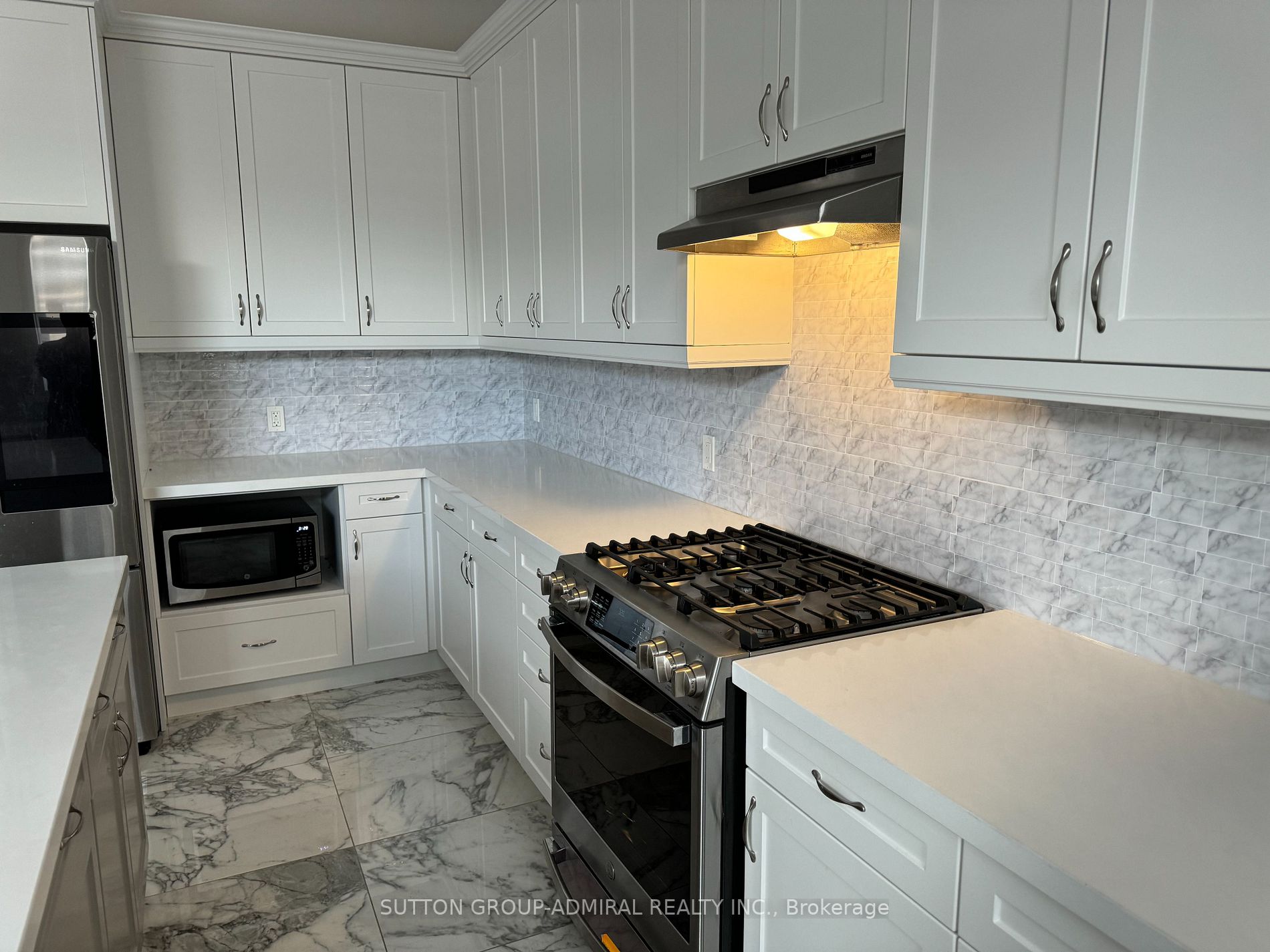 34 Carnegie Dr