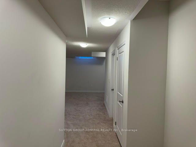 34 Carnegie Dr