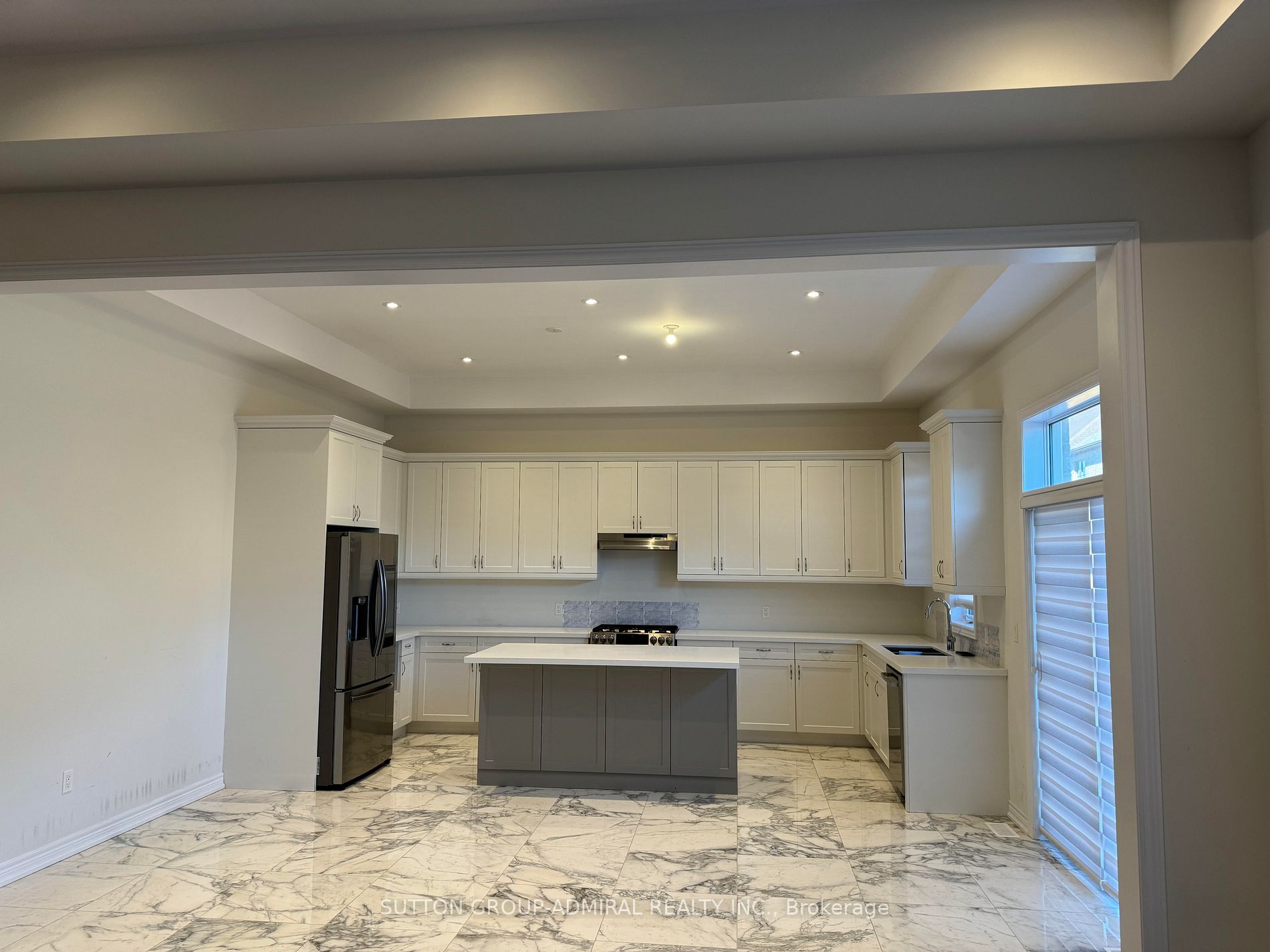34 Carnegie Dr