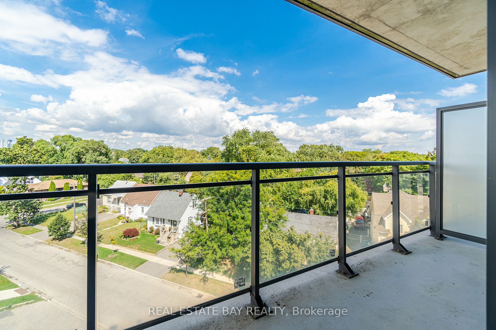 760 The Queensway, #504