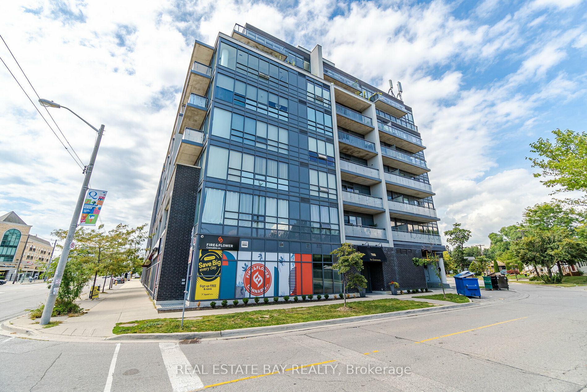 760 The Queensway, #504