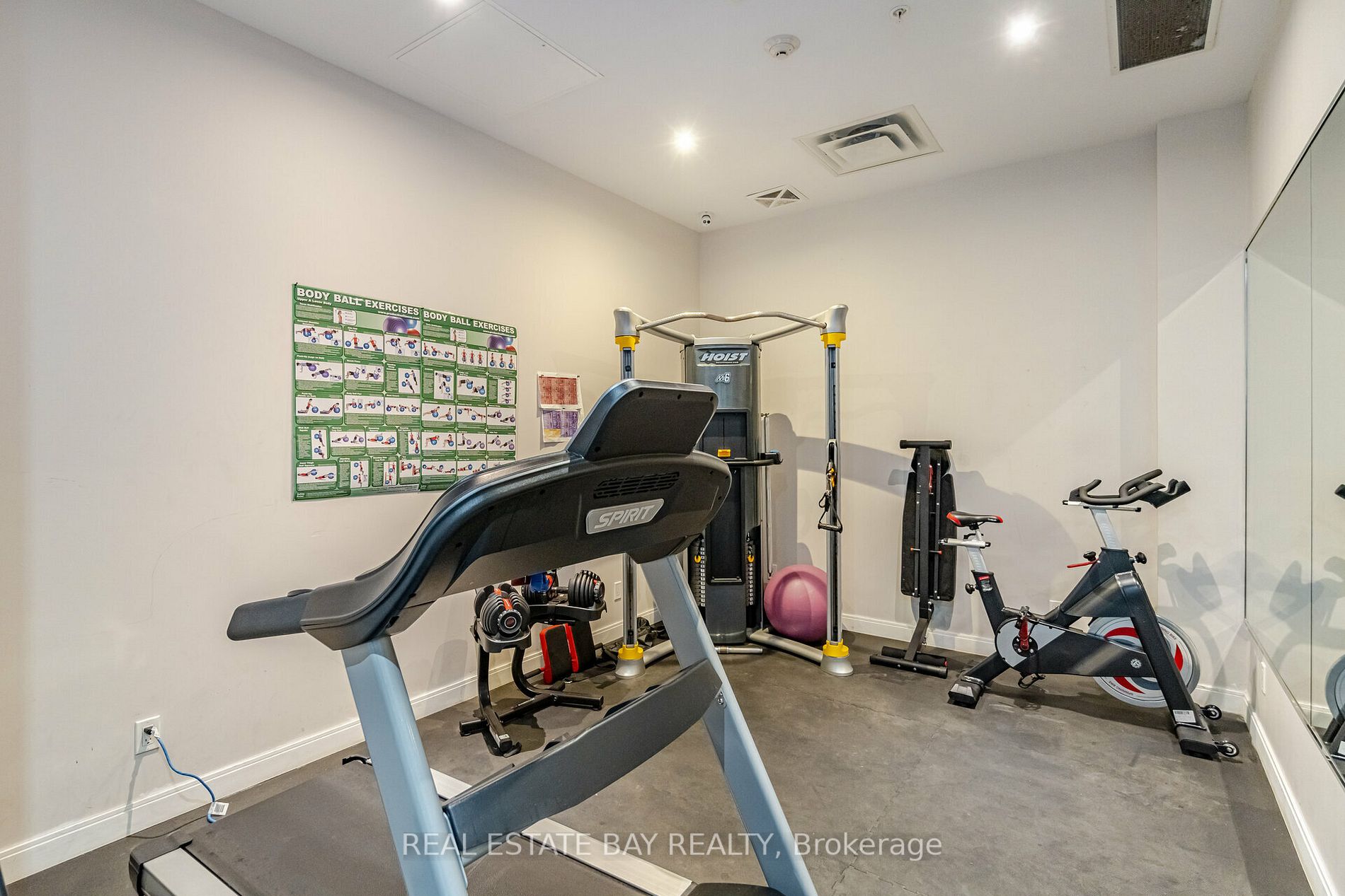 760 The Queensway, #504