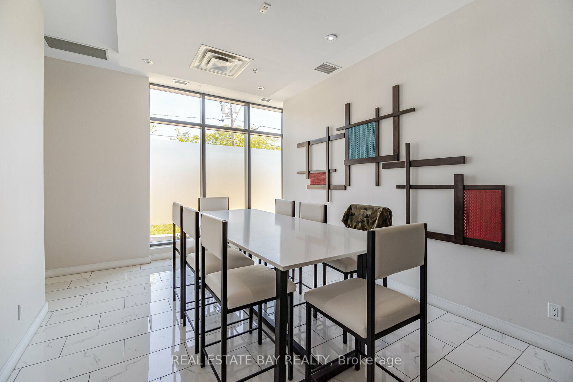 760 The Queensway, #504