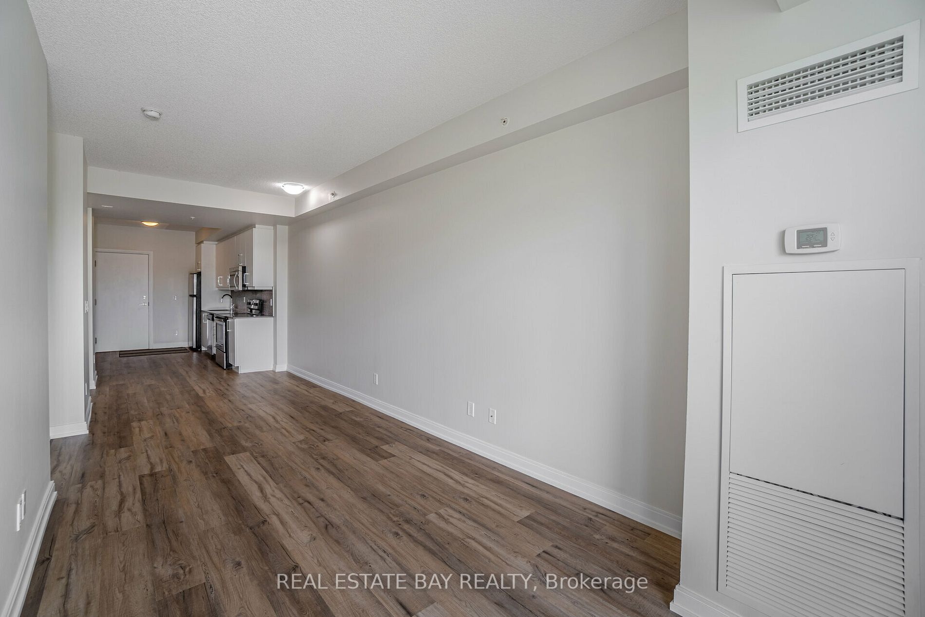760 The Queensway, #504