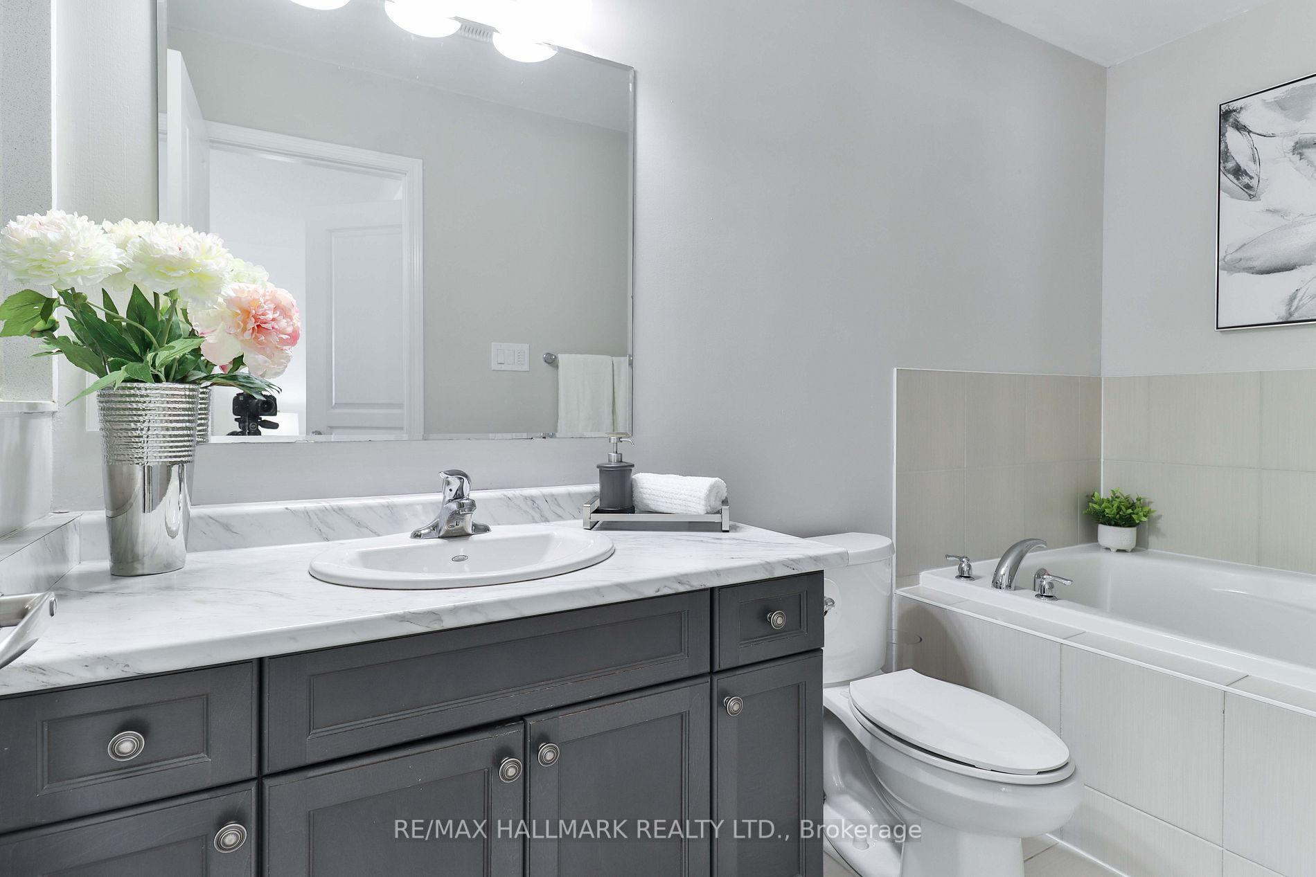 59 Metro Cres