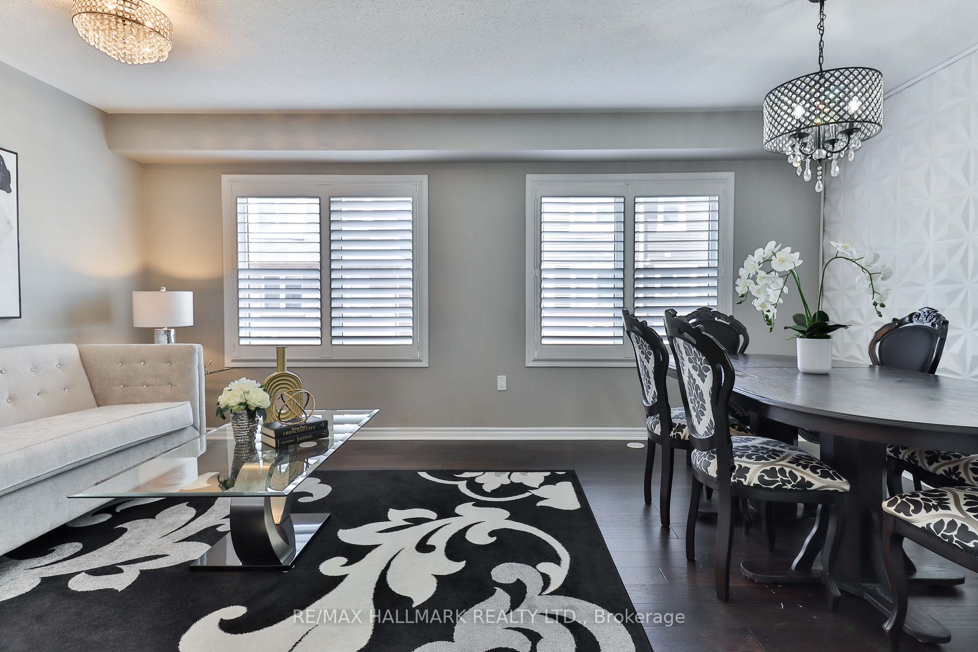 59 Metro Cres