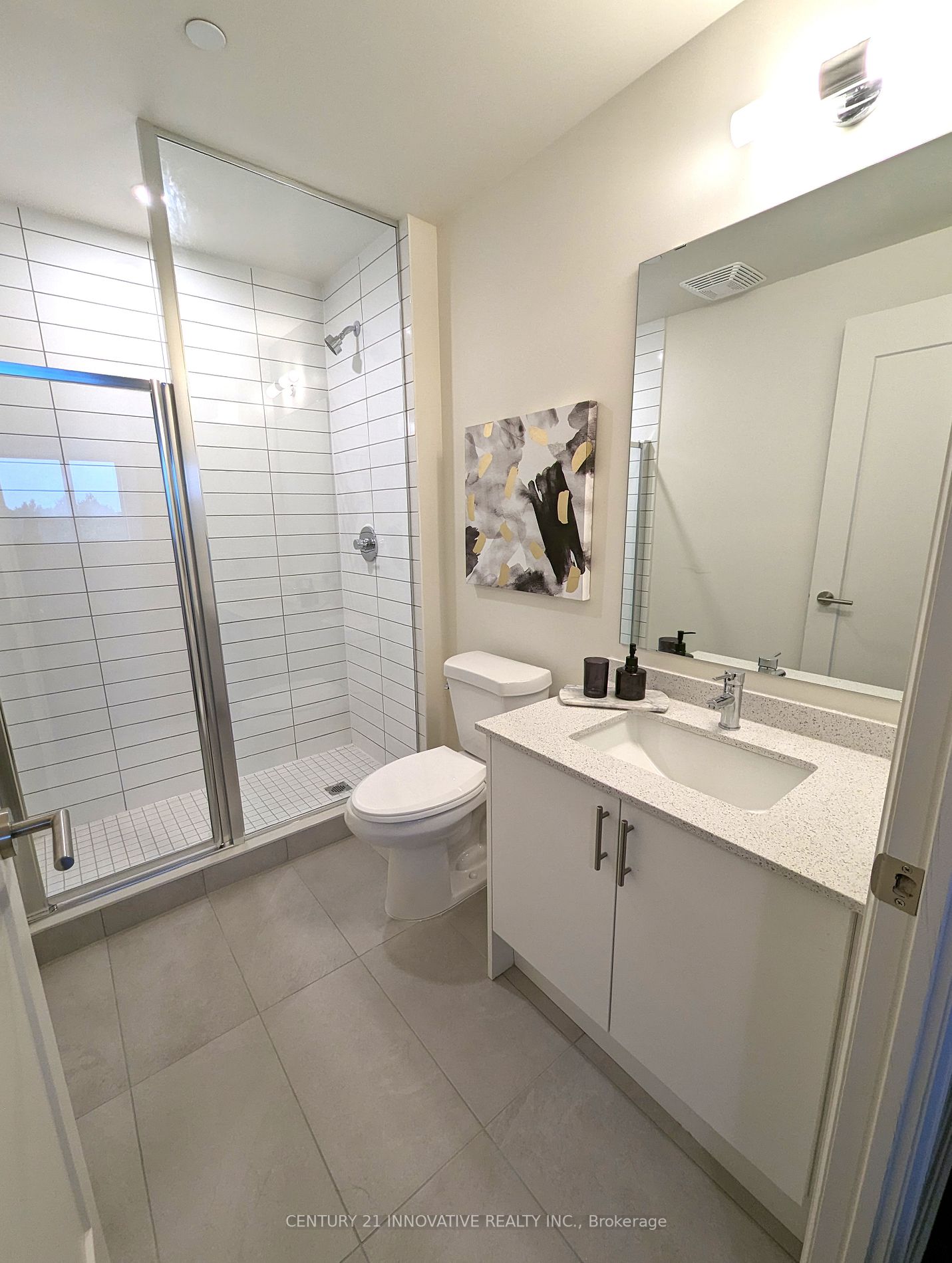 509 Dundas St W, #102