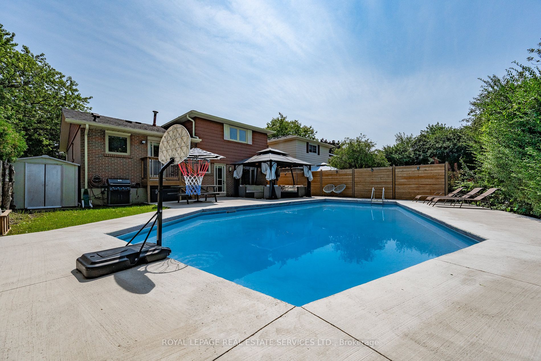 36 Erindale Cres