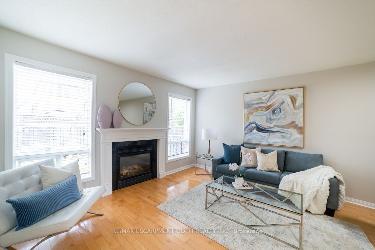 706 Irving Terr