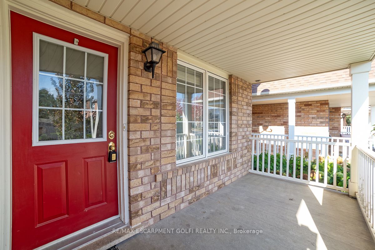 706 Irving Terr