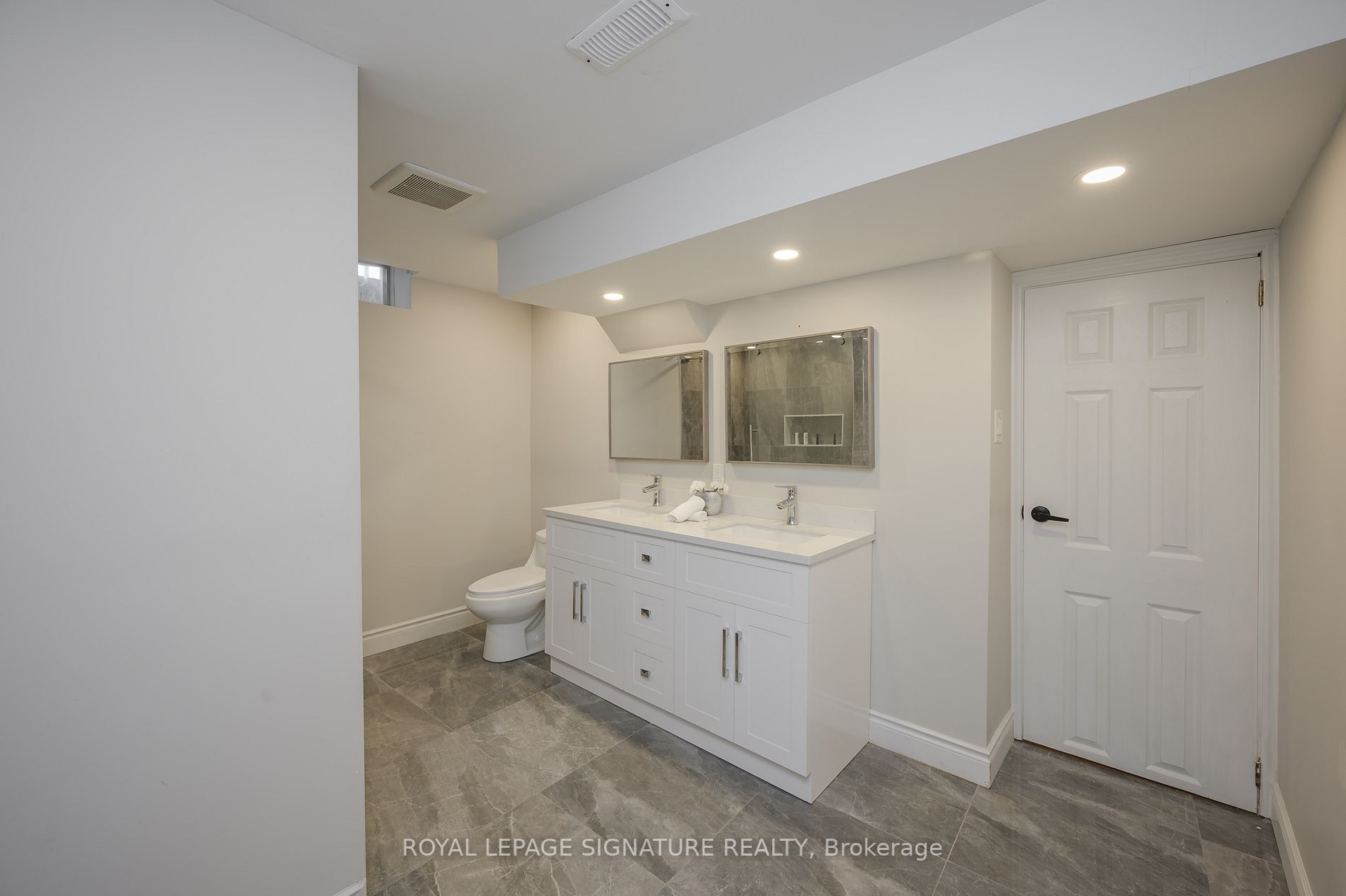 6919 Hickling Cres