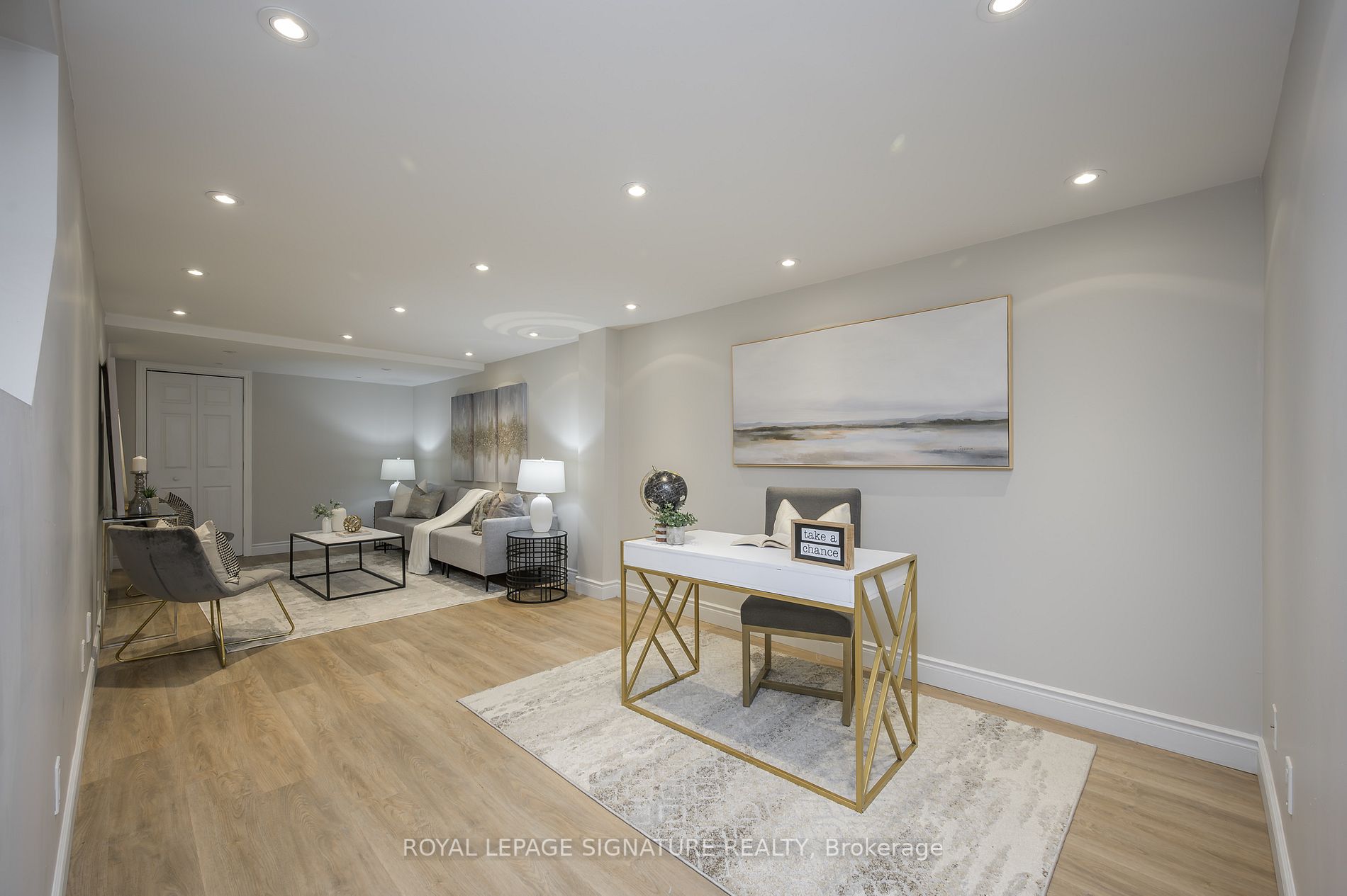 6919 Hickling Cres