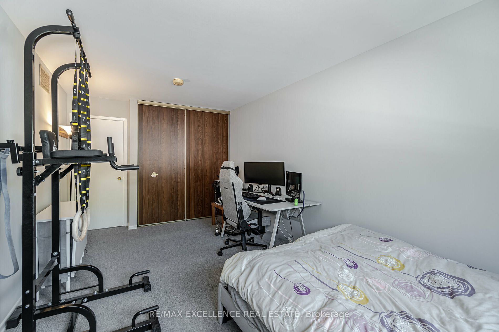 121 Falconer Dr, #8