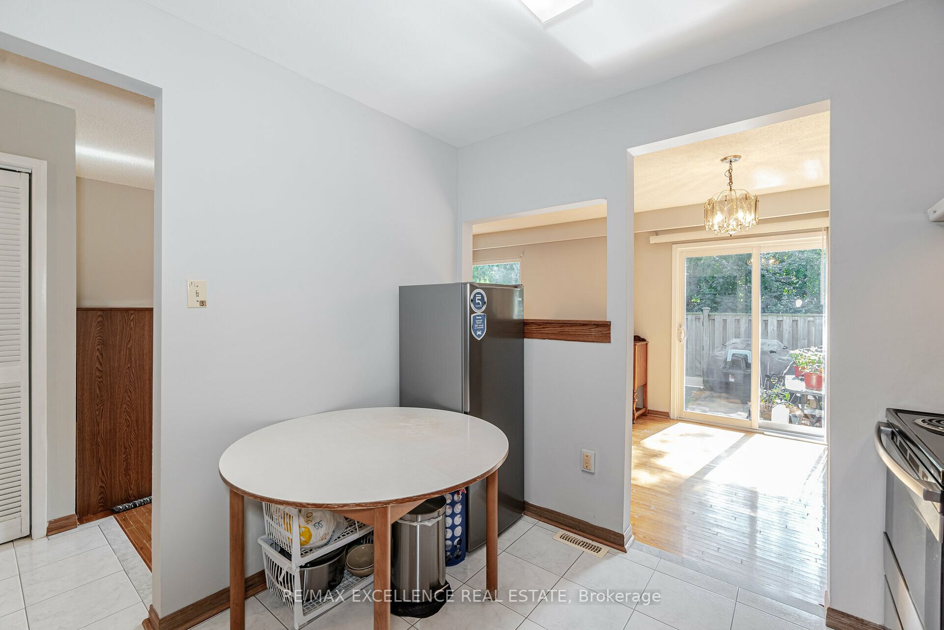 121 Falconer Dr, #8