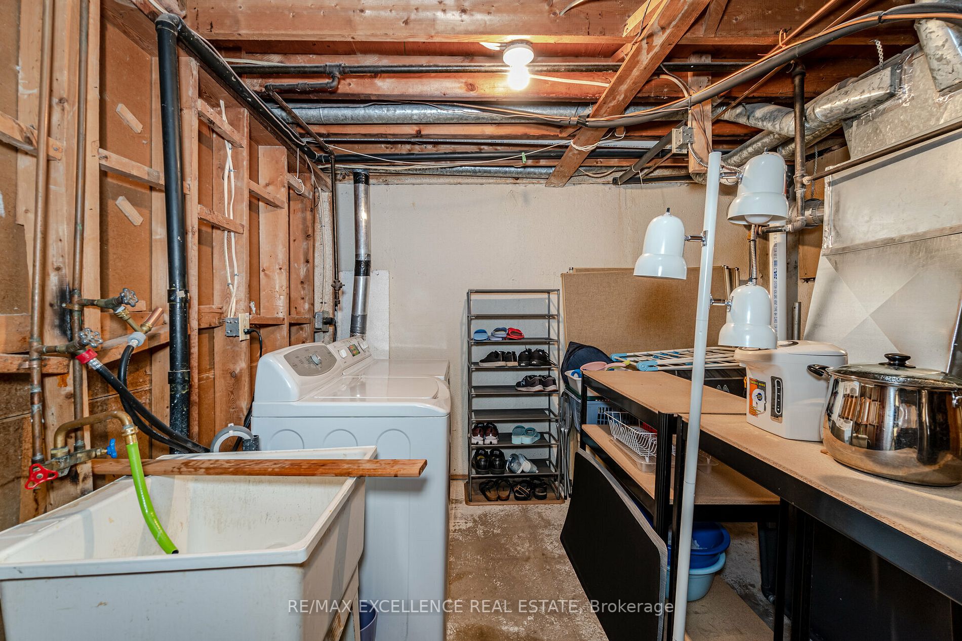 121 Falconer Dr, #8