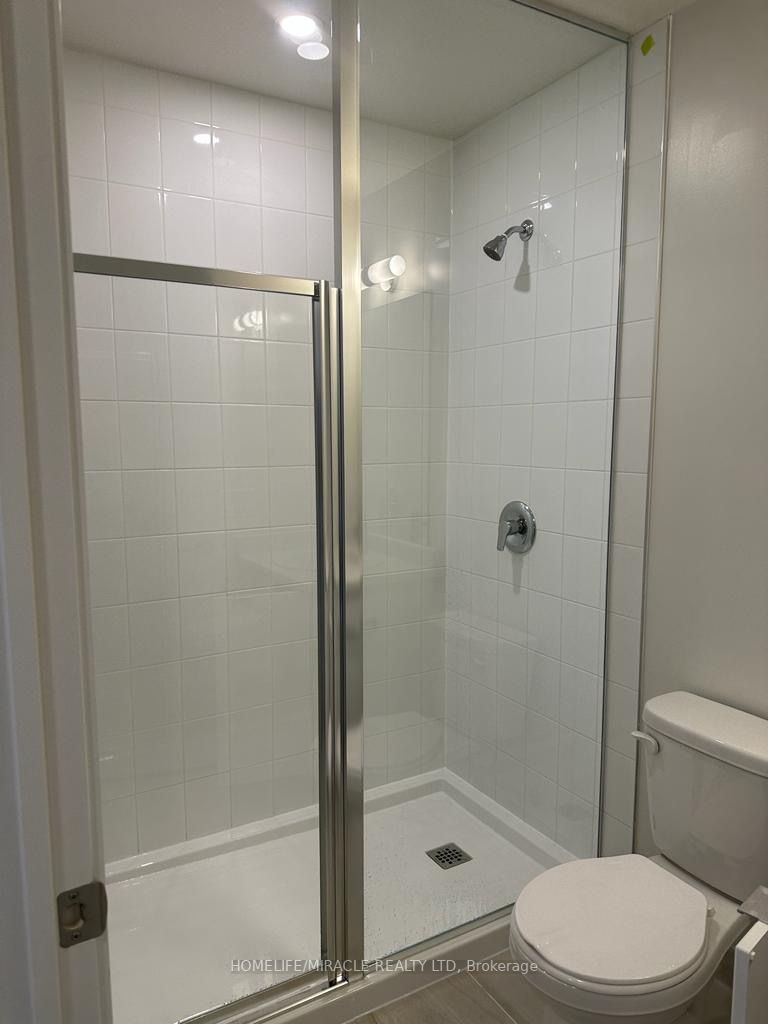 62 Sky Harbour Dr, #209