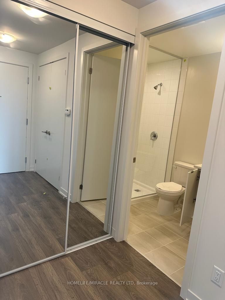 62 Sky Harbour Dr, #209