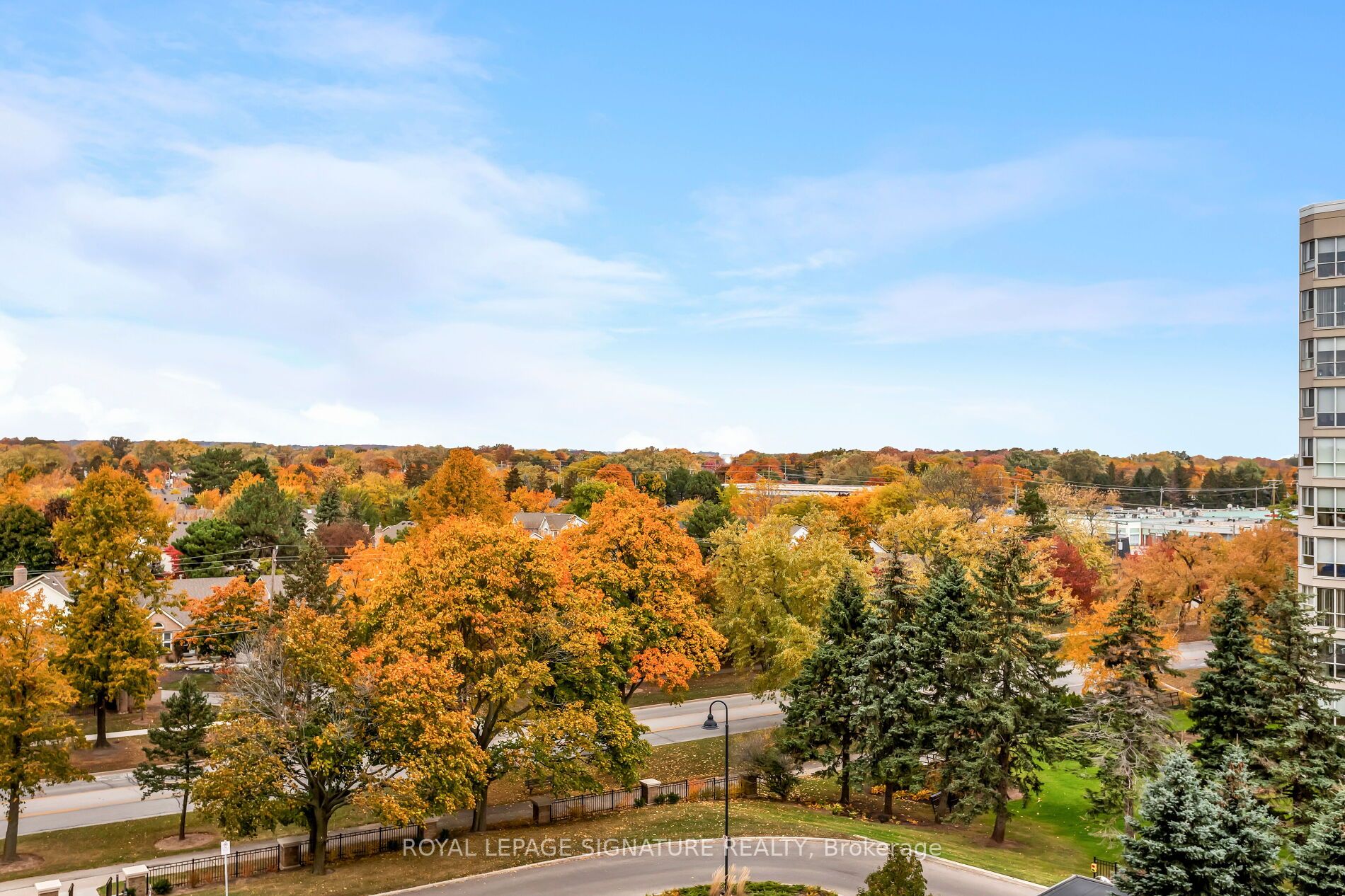 5250 Lakeshore Road, #607