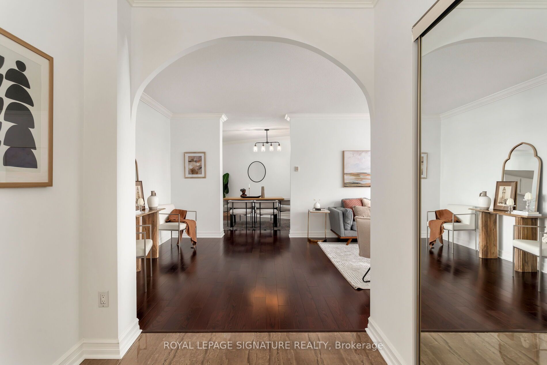 5250 Lakeshore Road, #607