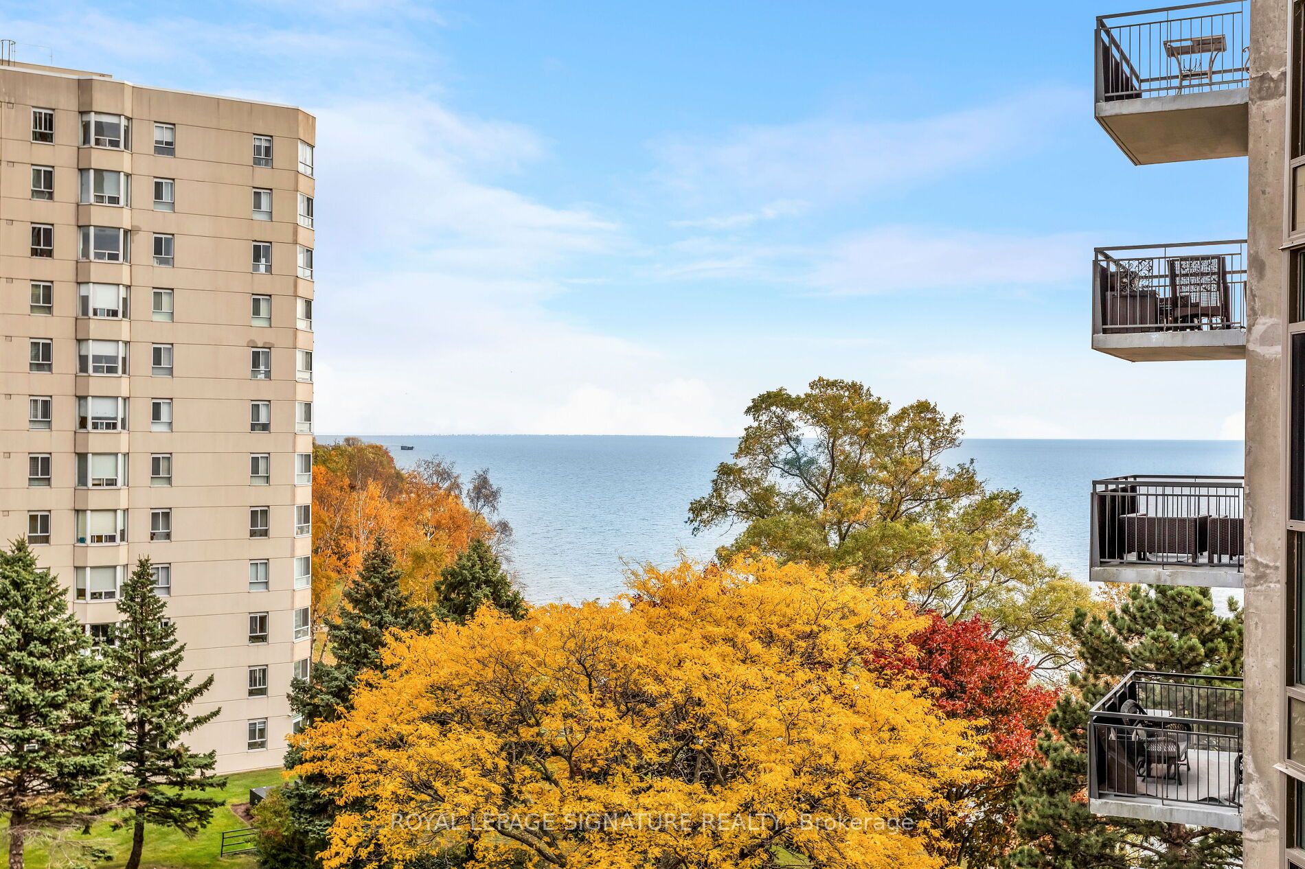 5250 Lakeshore Road, #607
