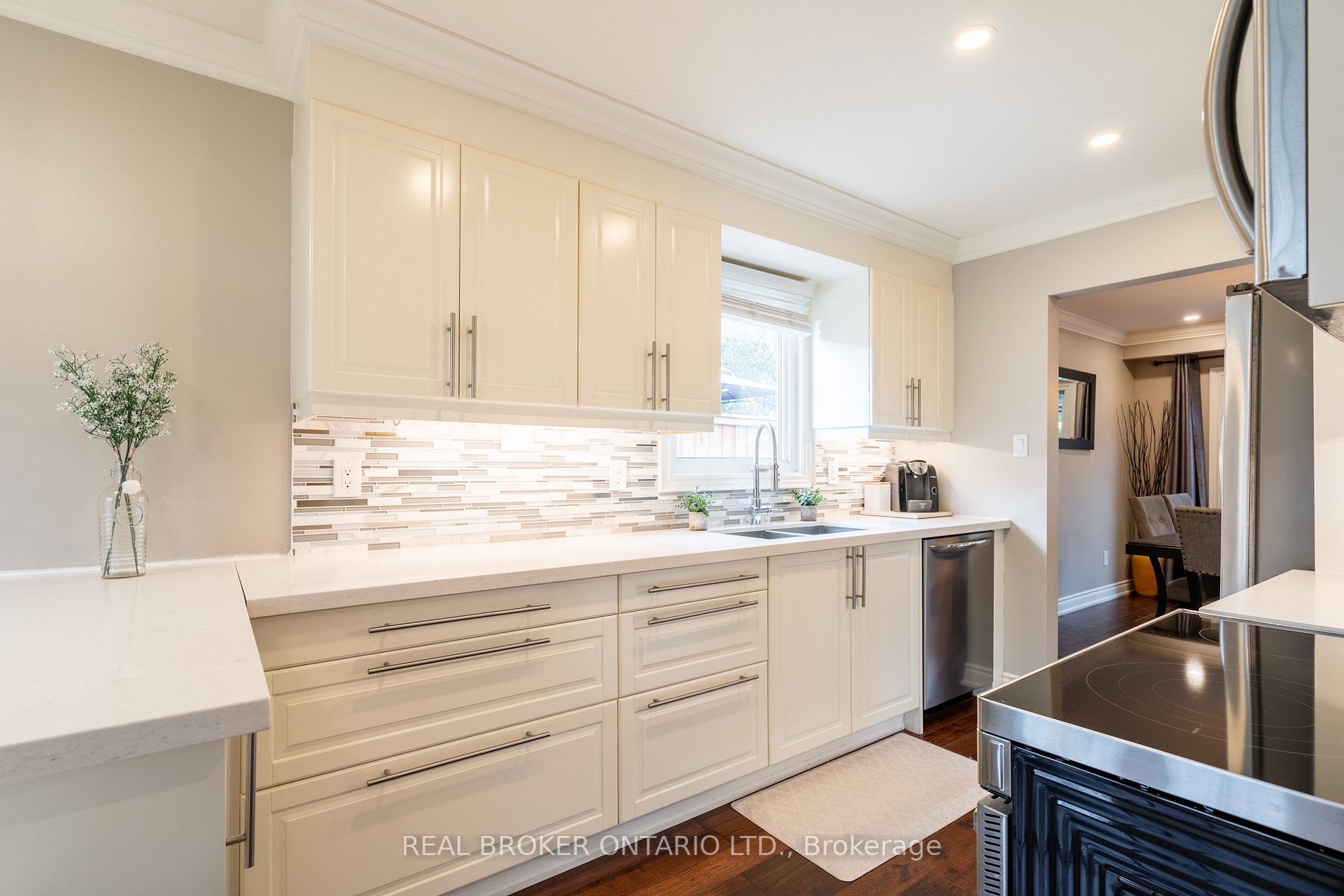 3111 Autumn Hill Crescent
