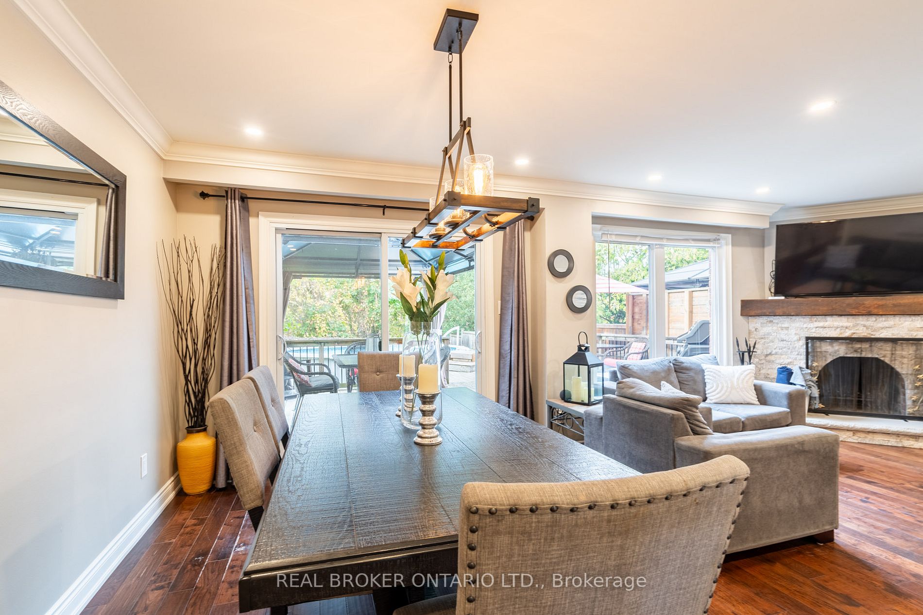 3111 Autumn Hill Crescent
