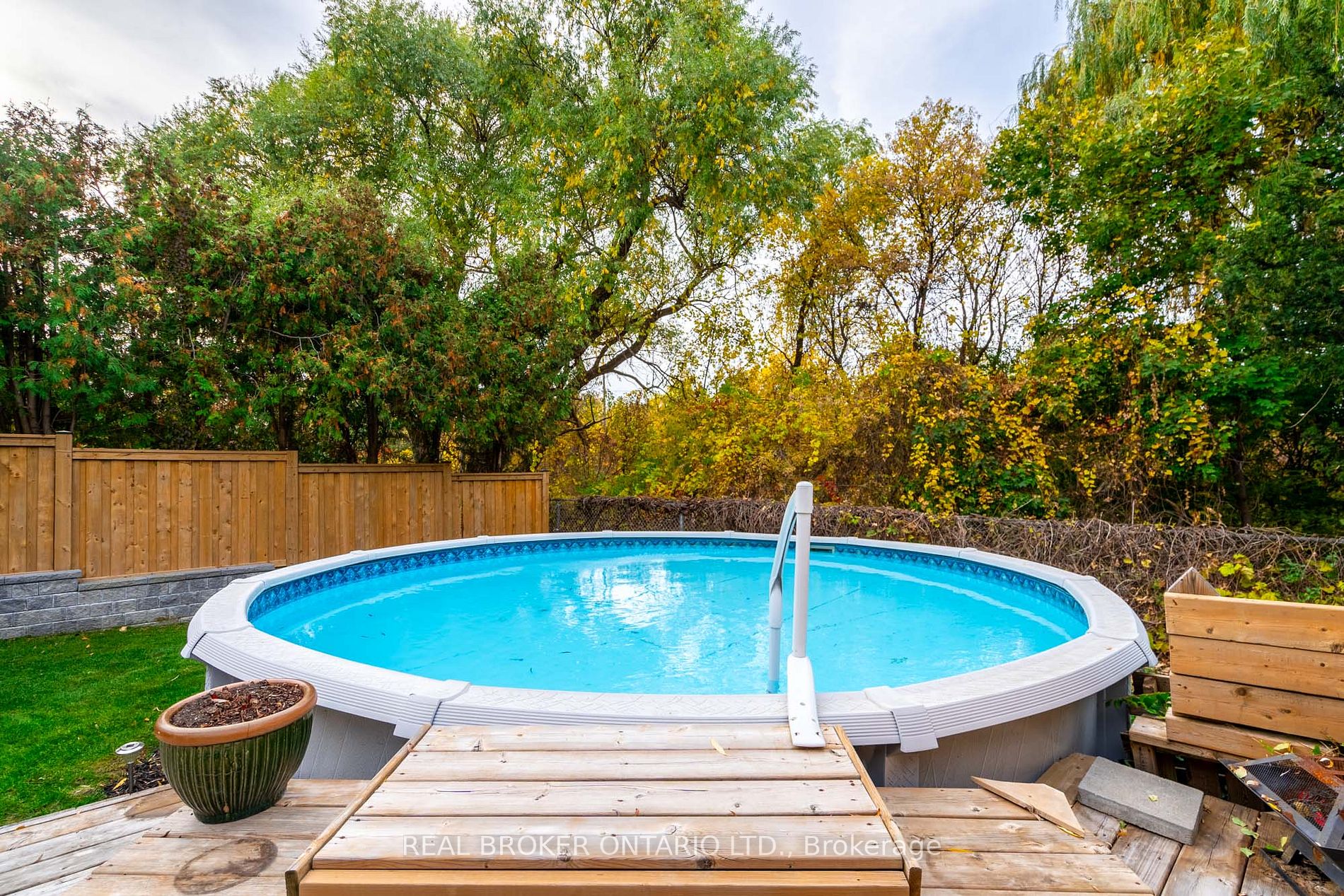 3111 Autumn Hill Crescent