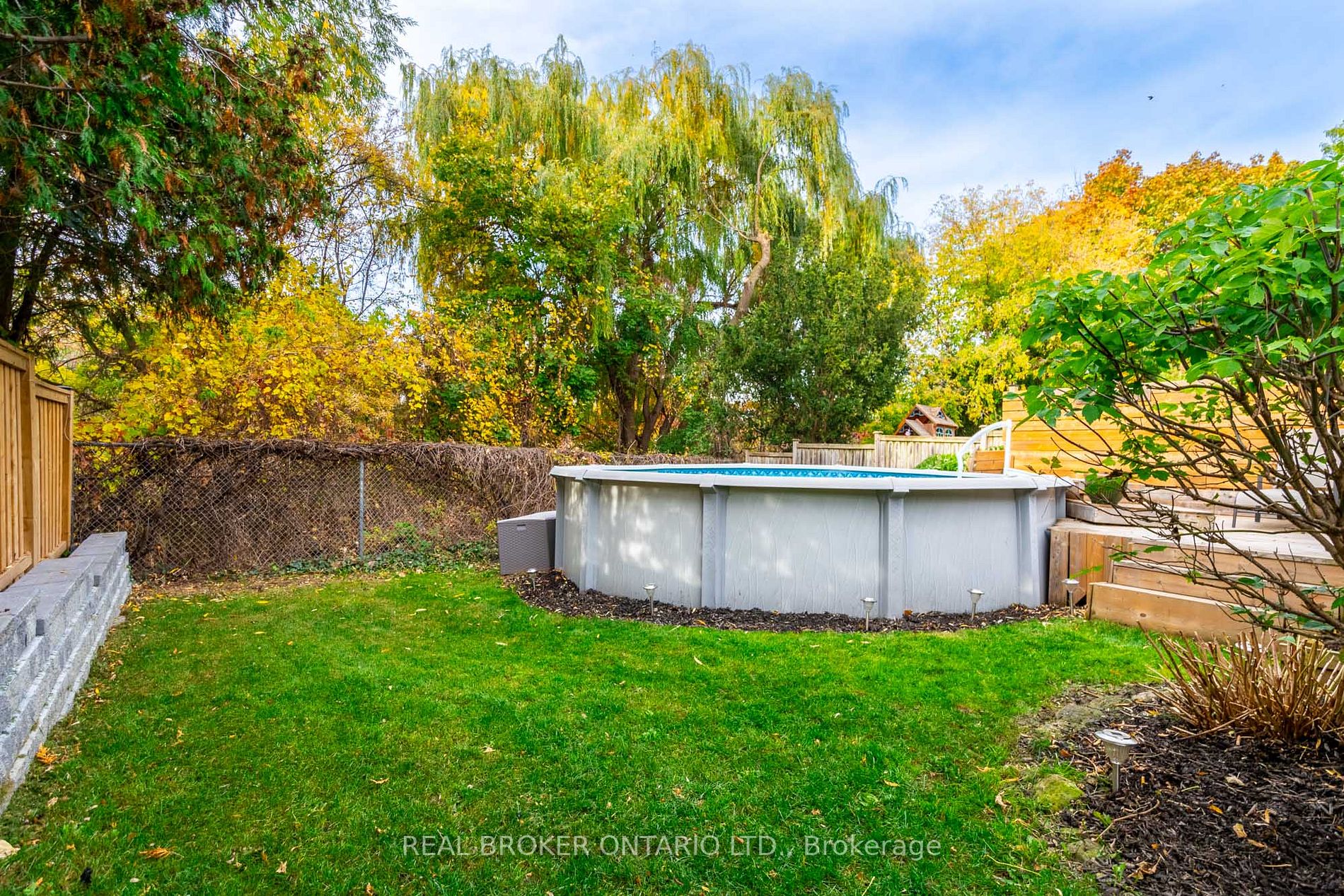 3111 Autumn Hill Crescent